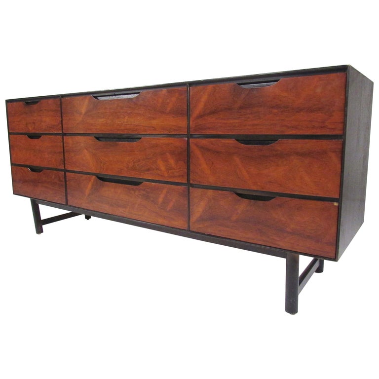 Mid Century Modern Nine Drawer Credenza By Stanley Furniture Mid Century Modern Nine Drawer Credenza By Stanley Furniture