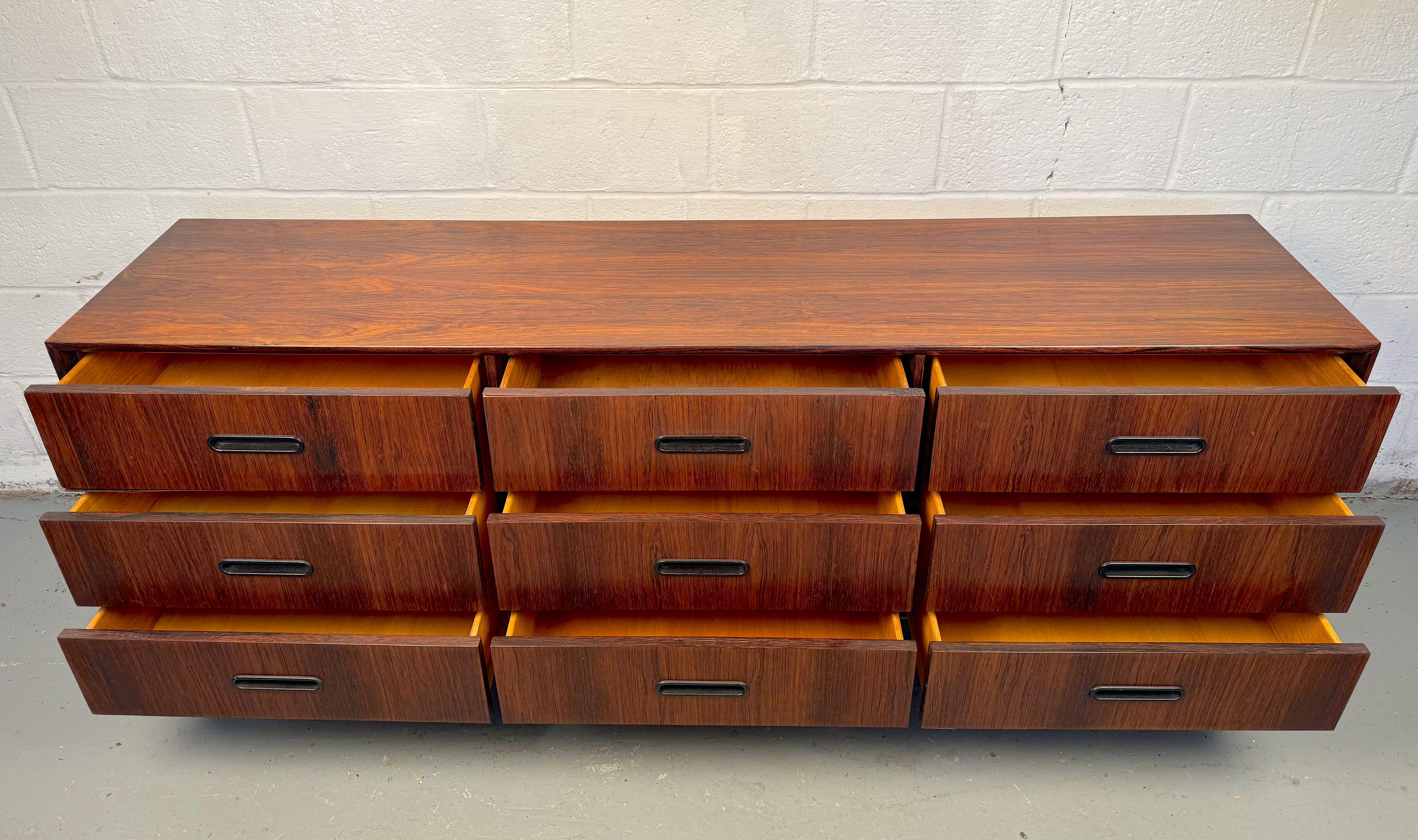 Mid-Century Modern Nine Drawer Rosewood Dresser 4