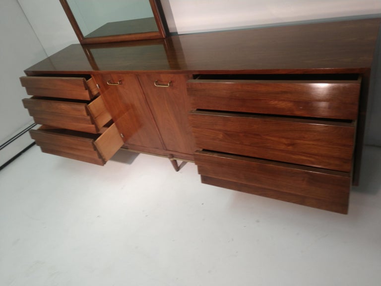 Mid-Century Modern Nine Drawer Walnut Dresser with Mirror by Merton Gershun For Sale 5