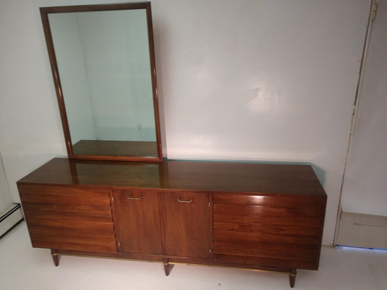 Mid-Century Modern Nine Drawer Walnut Dresser with Mirror by Merton Gershun For Sale 1