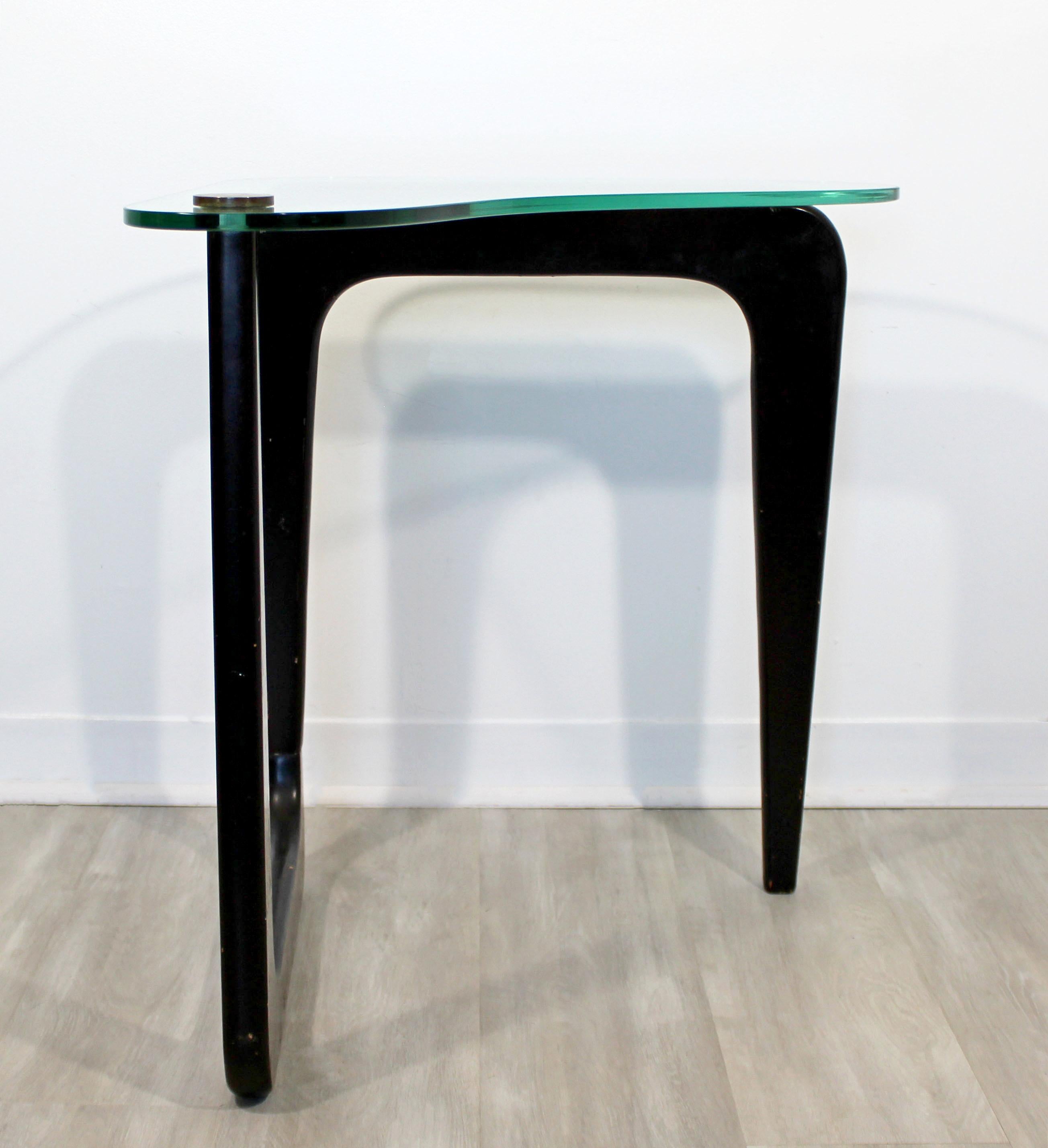 American Mid-Century Modern Noguchi Style Boomerang Glass Black Side End Table, 1960s