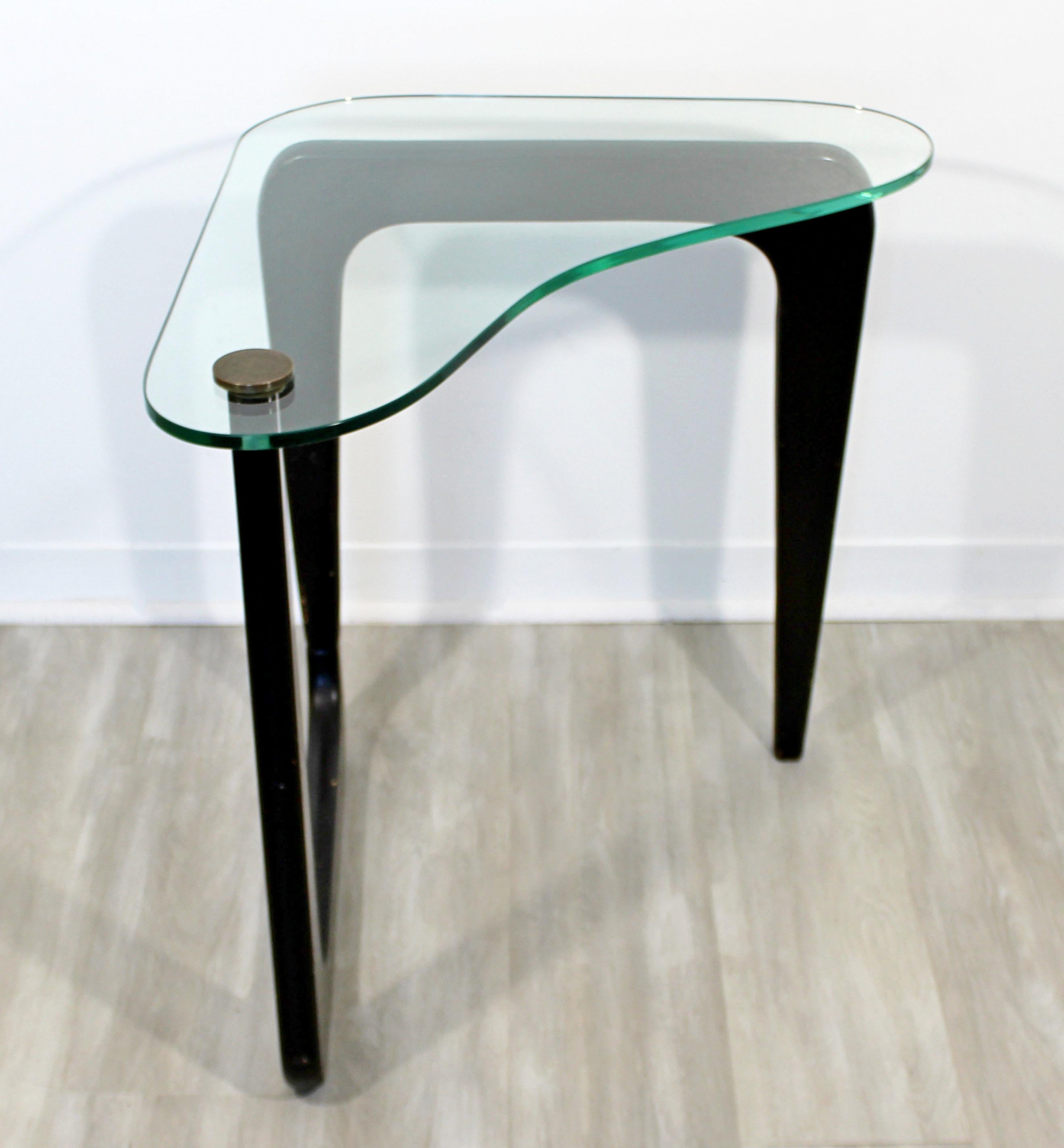 Mid-Century Modern Noguchi Style Boomerang Glass Black Side End Table, 1960s In Good Condition In Keego Harbor, MI