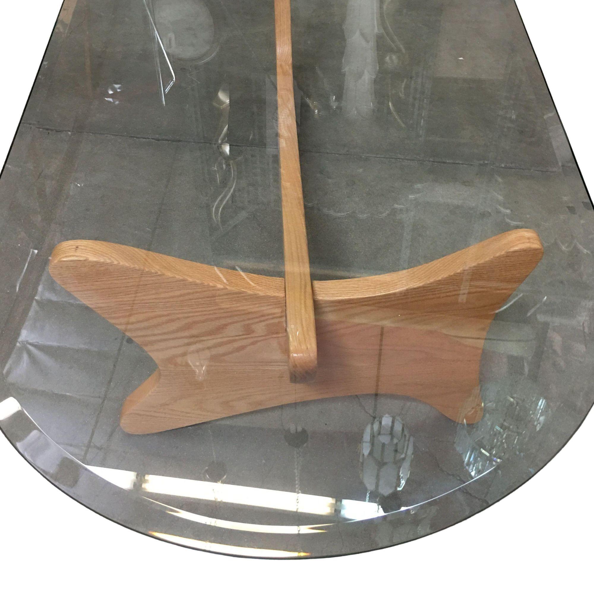 Table basse ovale en verre de style Noguchi moderne du milieu du siècle dernier en vente 1