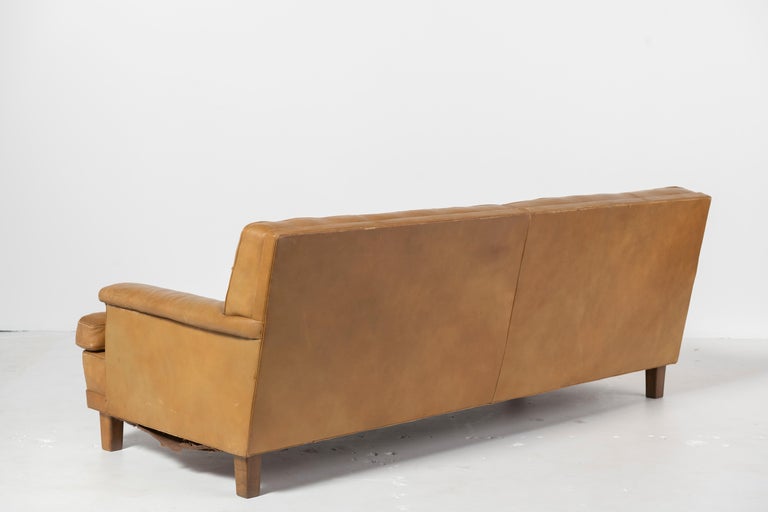 Mid-Century Modern Norell Sofa with Original Buffalo Cognac Leather For Sale 3