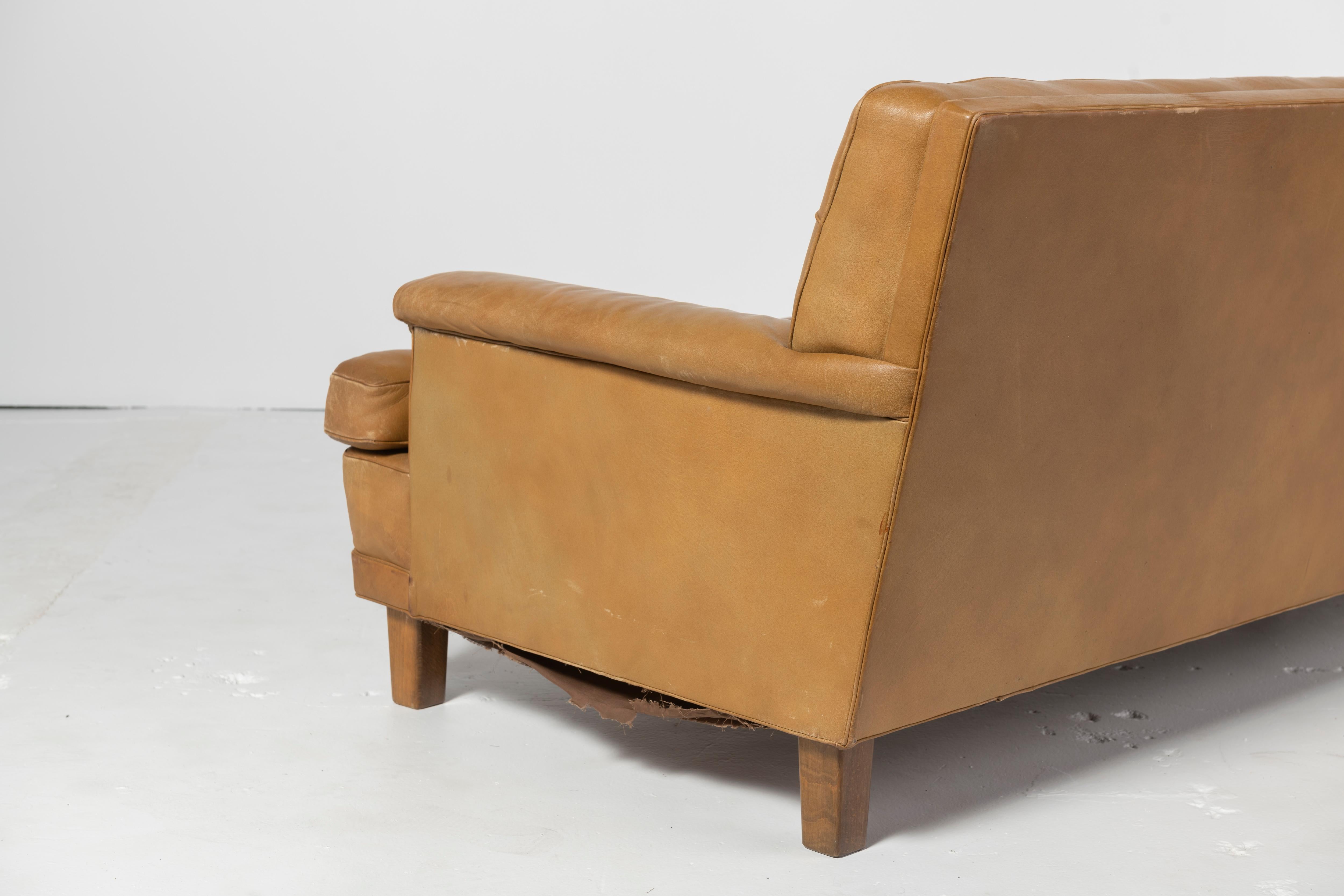 Mid-Century Modern Norell Sofa with Original Buffalo Cognac Leather 4