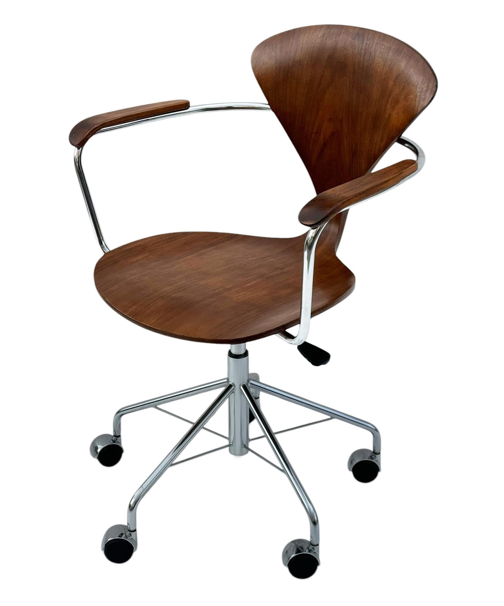 Mid-Century Modern Norman Cherner for Plycraft Office Chair or Task Chair 4