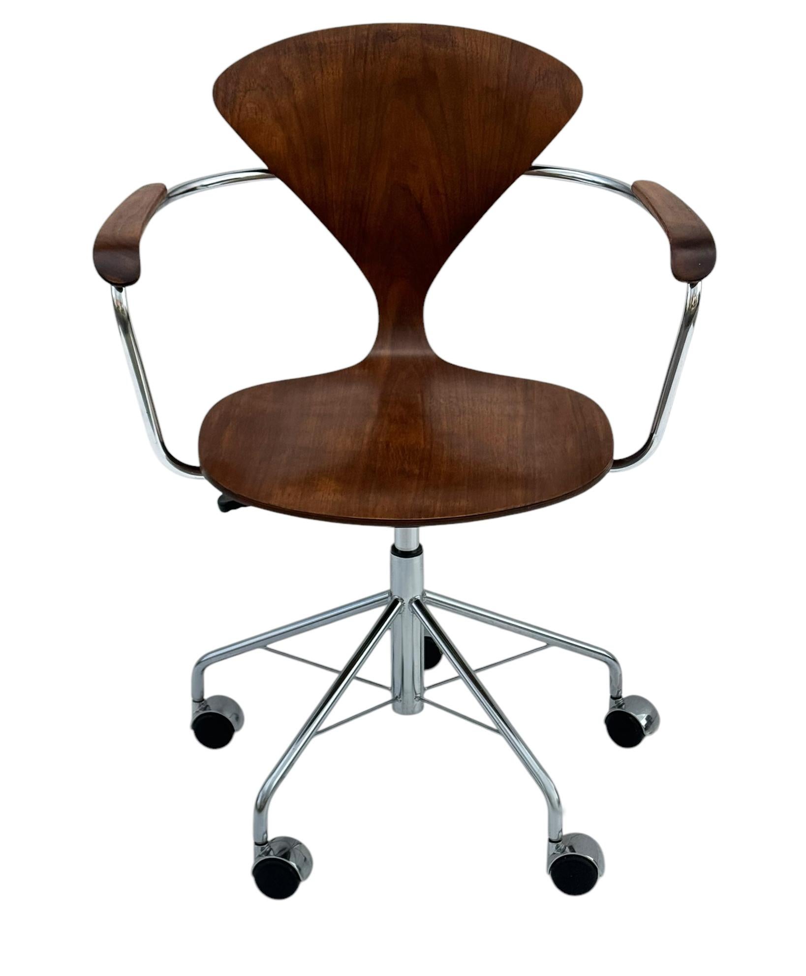 Contemporary Mid-Century Modern Norman Cherner for Plycraft Office Chair or Task Chair