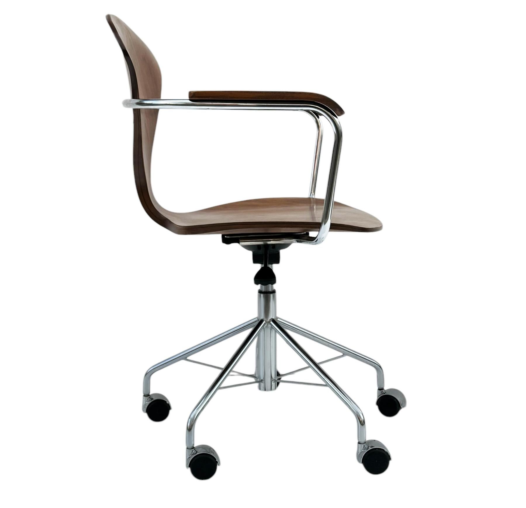 Mid-Century Modern Norman Cherner for Plycraft Office Chair or Task Chair 3