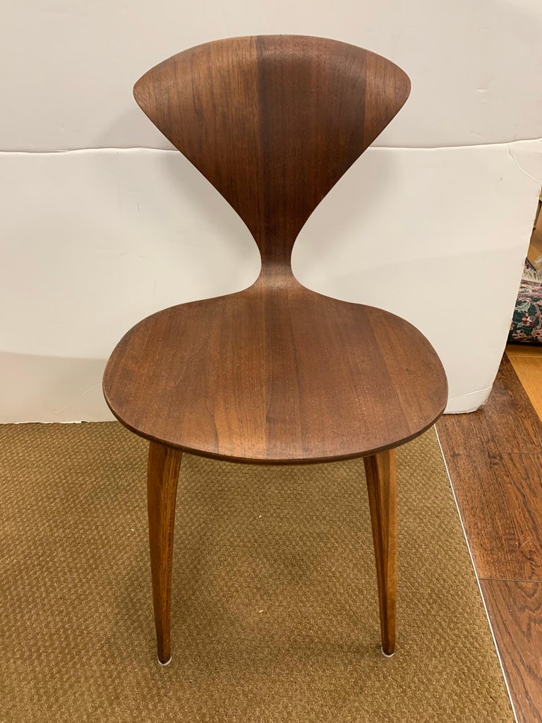 American Mid-Century Modern Norman Cherner Walnut Plycraft Chairs, Pair For Sale