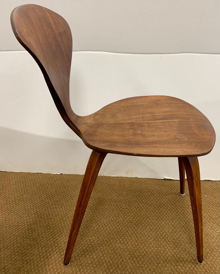 Mid-Century Modern Norman Cherner Walnut Plycraft Chairs, Pair For Sale 2