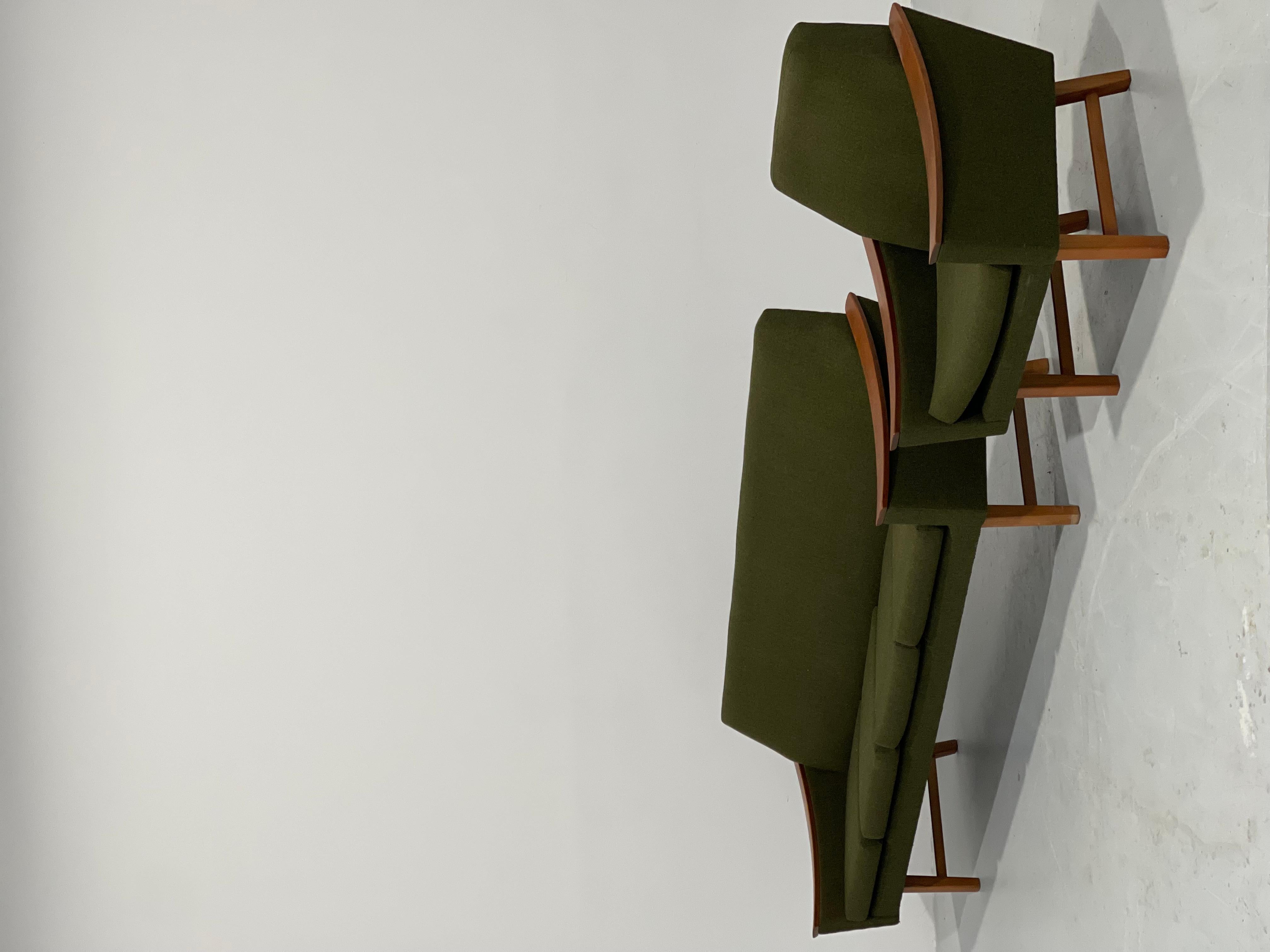 Mid-Century Modern Norwegian Teak Lounge Chair  For Sale 2