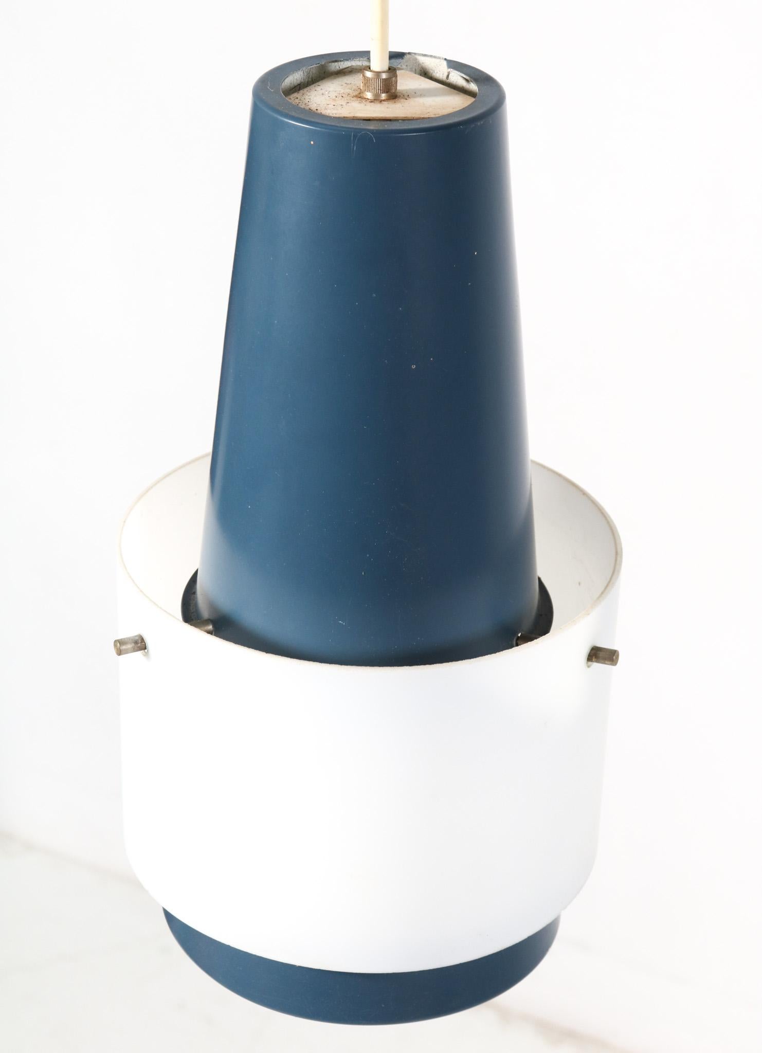 Mid-20th Century Mid-Century Modern NT28 E/00 Pendant Lamp by Louis Kalff for Philips, 1950s For Sale