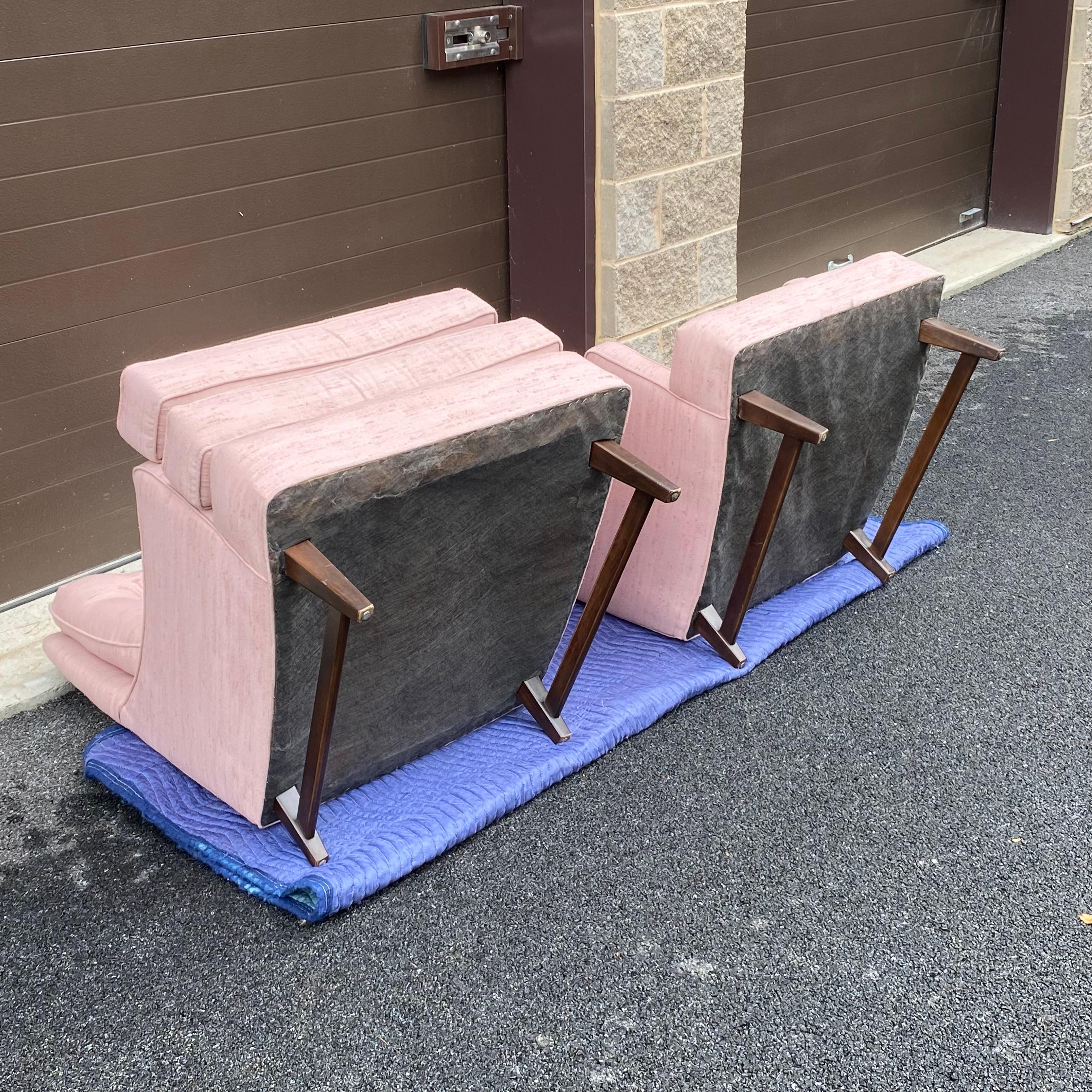 Mid-Century Modern Nubby Pink Tufted Lounge Chairs For Sale 6