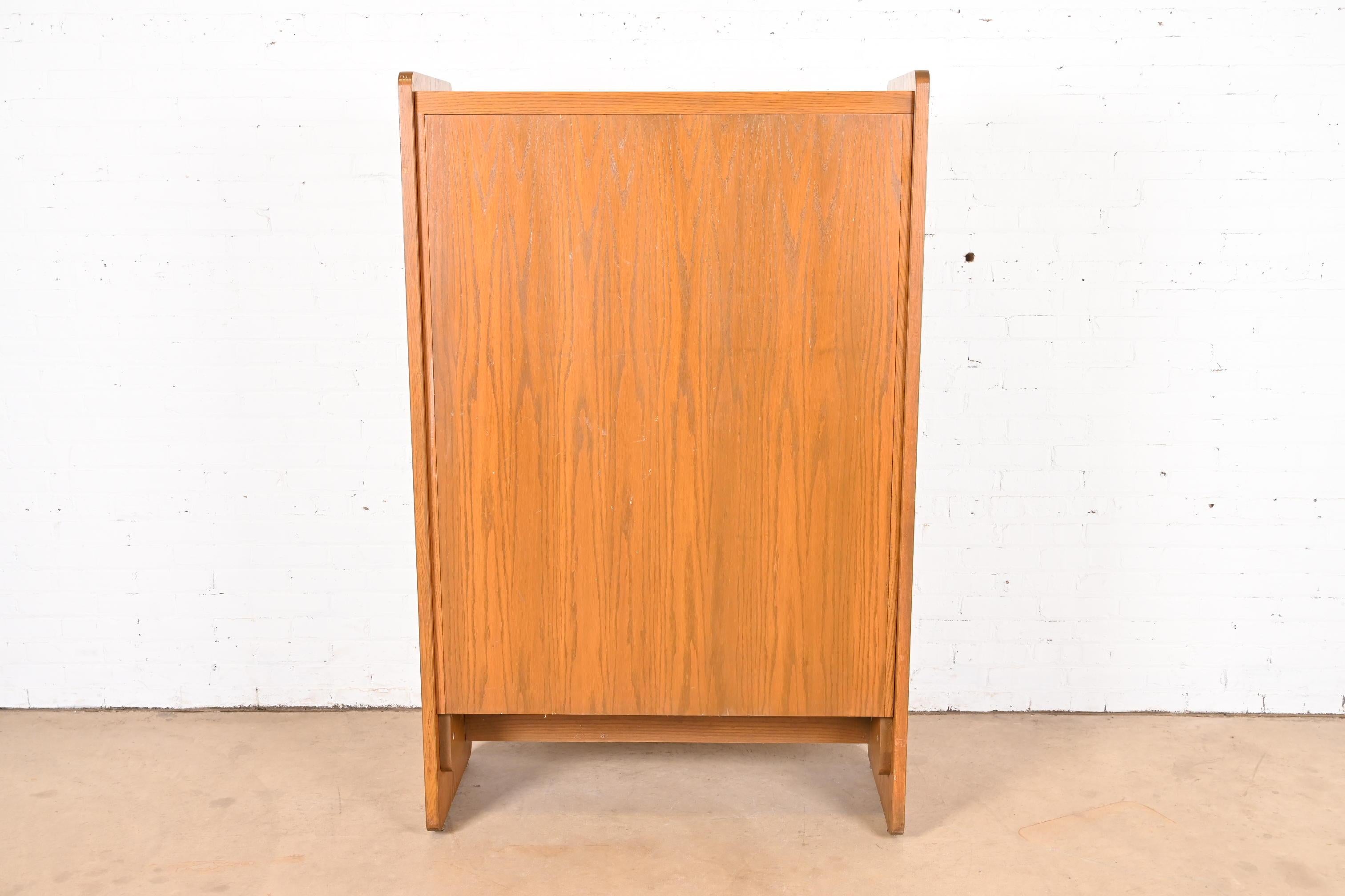 Mid-Century Modern Oak 72-Drawer Library Card Catalog Cabinet, Circa 1960s 7
