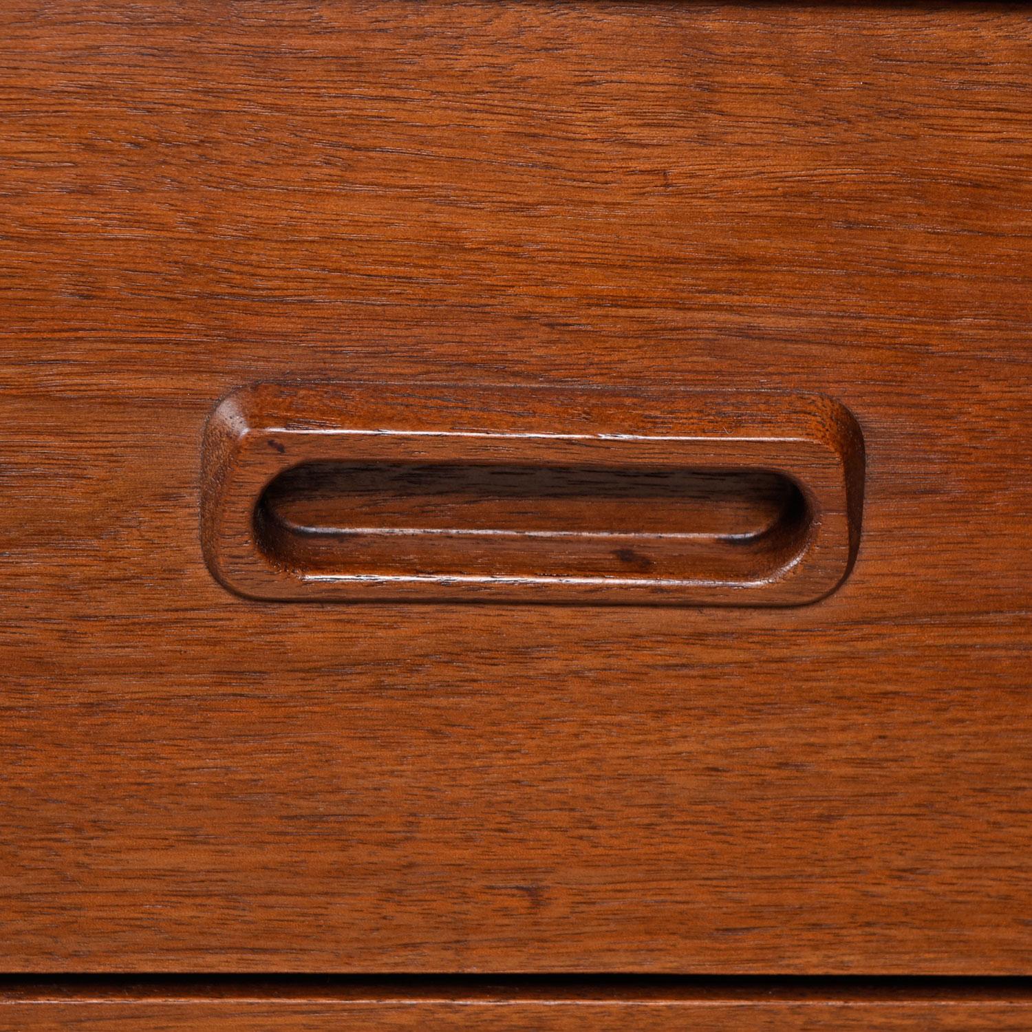 American Mid-Century Modern Oak and Walnut Triple Dresser by Kroehler