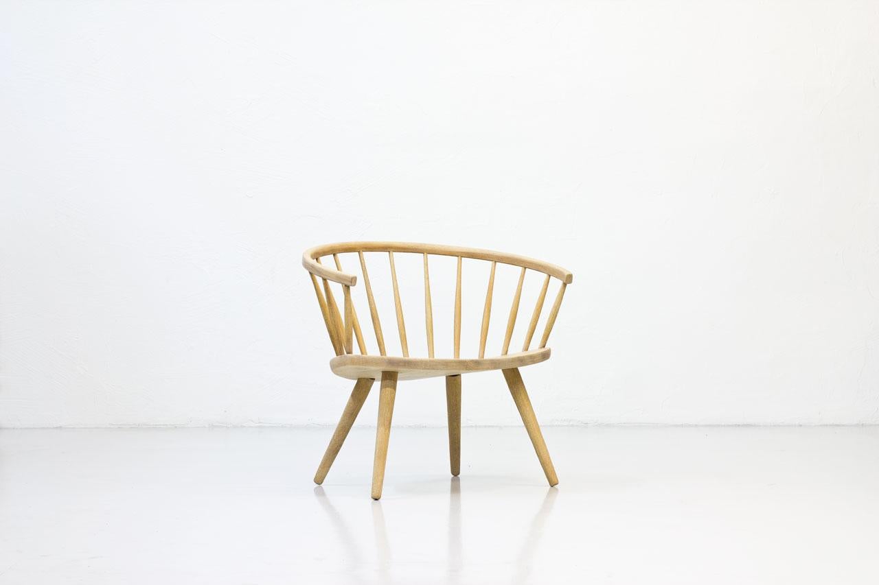 Arka armchair designed by Yngve Ekström. Produced by Stolab during the 1950s.
Made from solid oak, with a white soap washed finish which provide a cerused look.