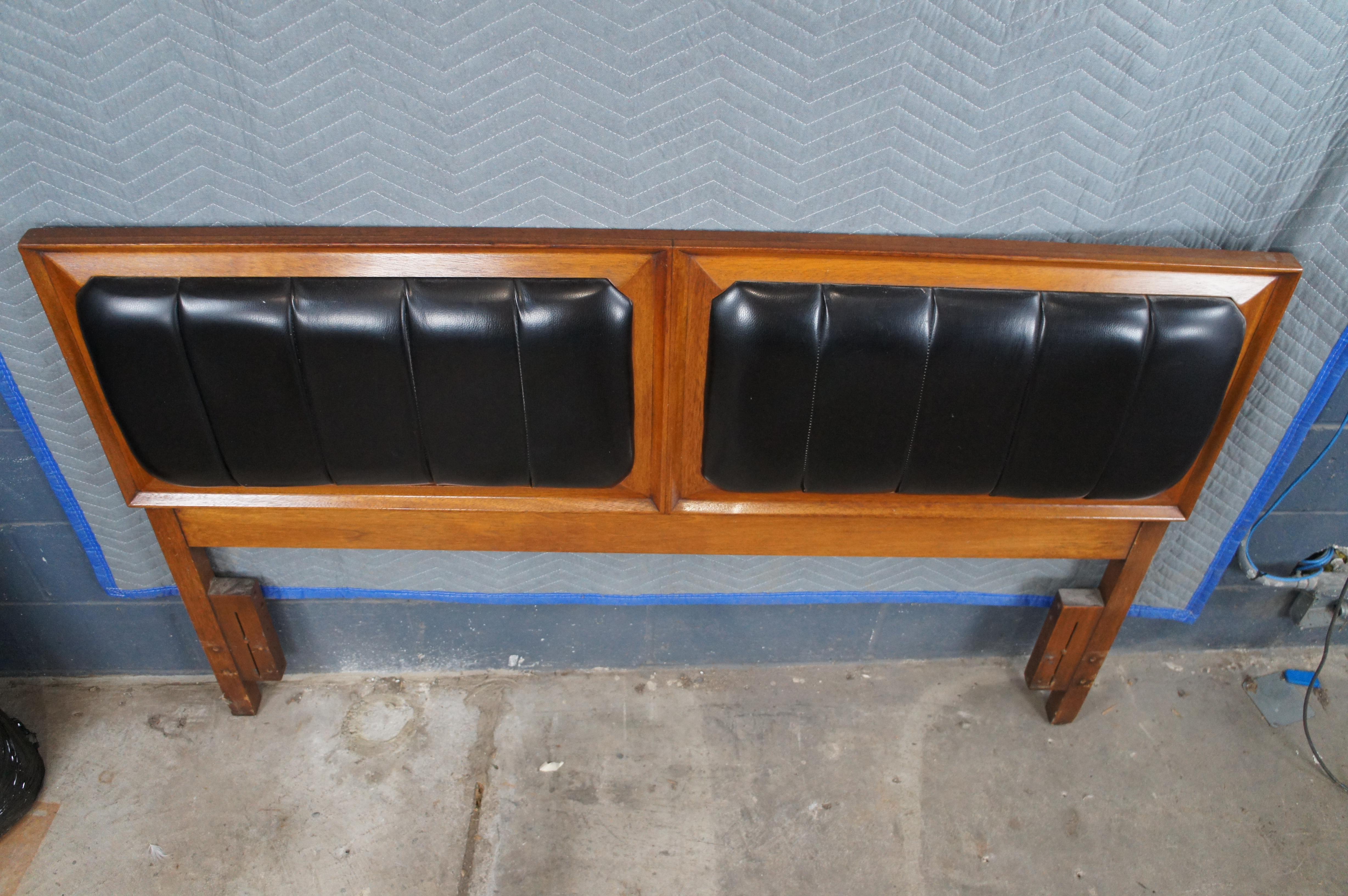 Americano Testiera per letto queen o full size in Oak e vinile nero, stile metà secolo moderno in vendita