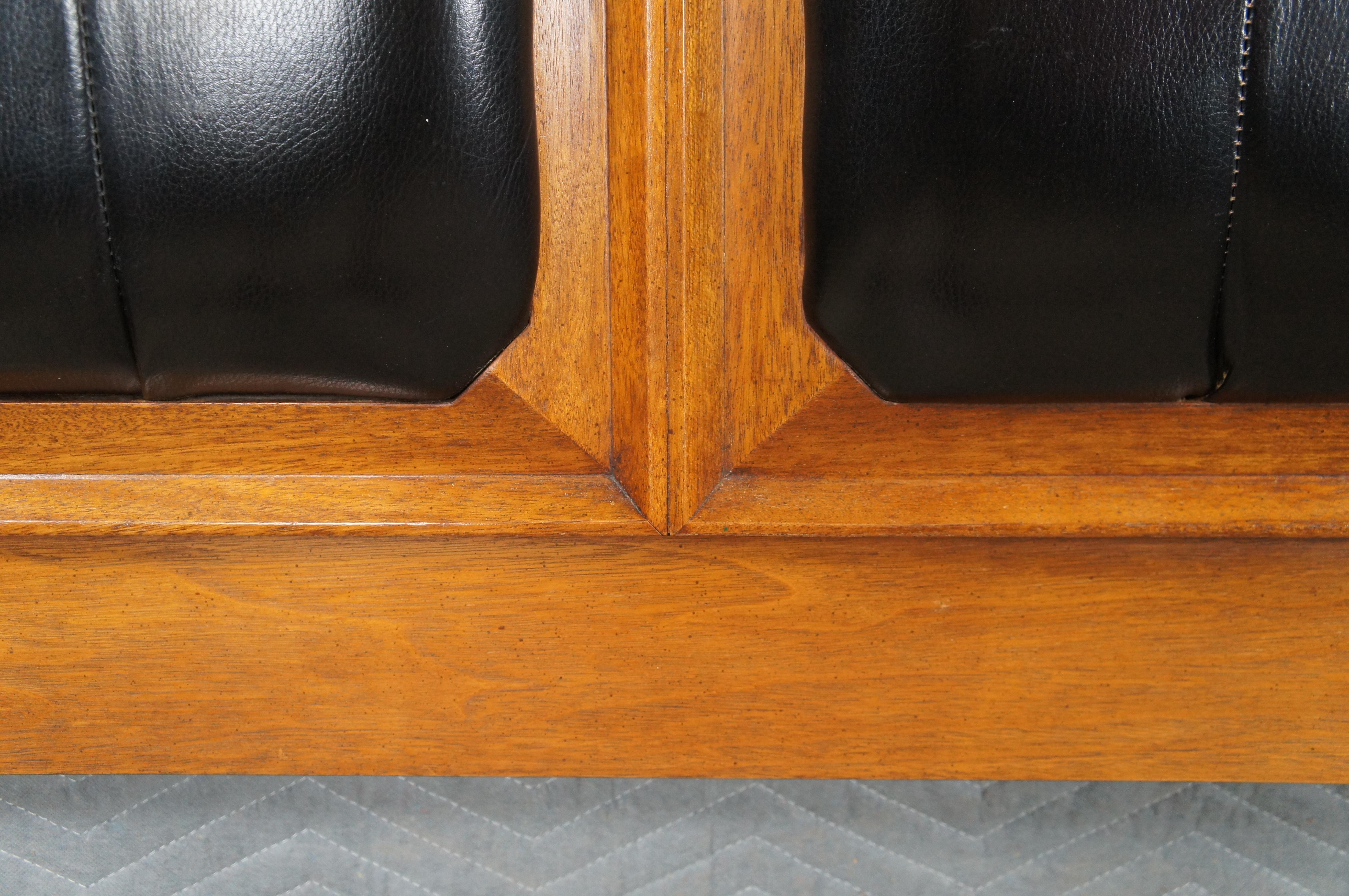 Tessuto Testiera per letto queen o full size in Oak e vinile nero, stile metà secolo moderno in vendita