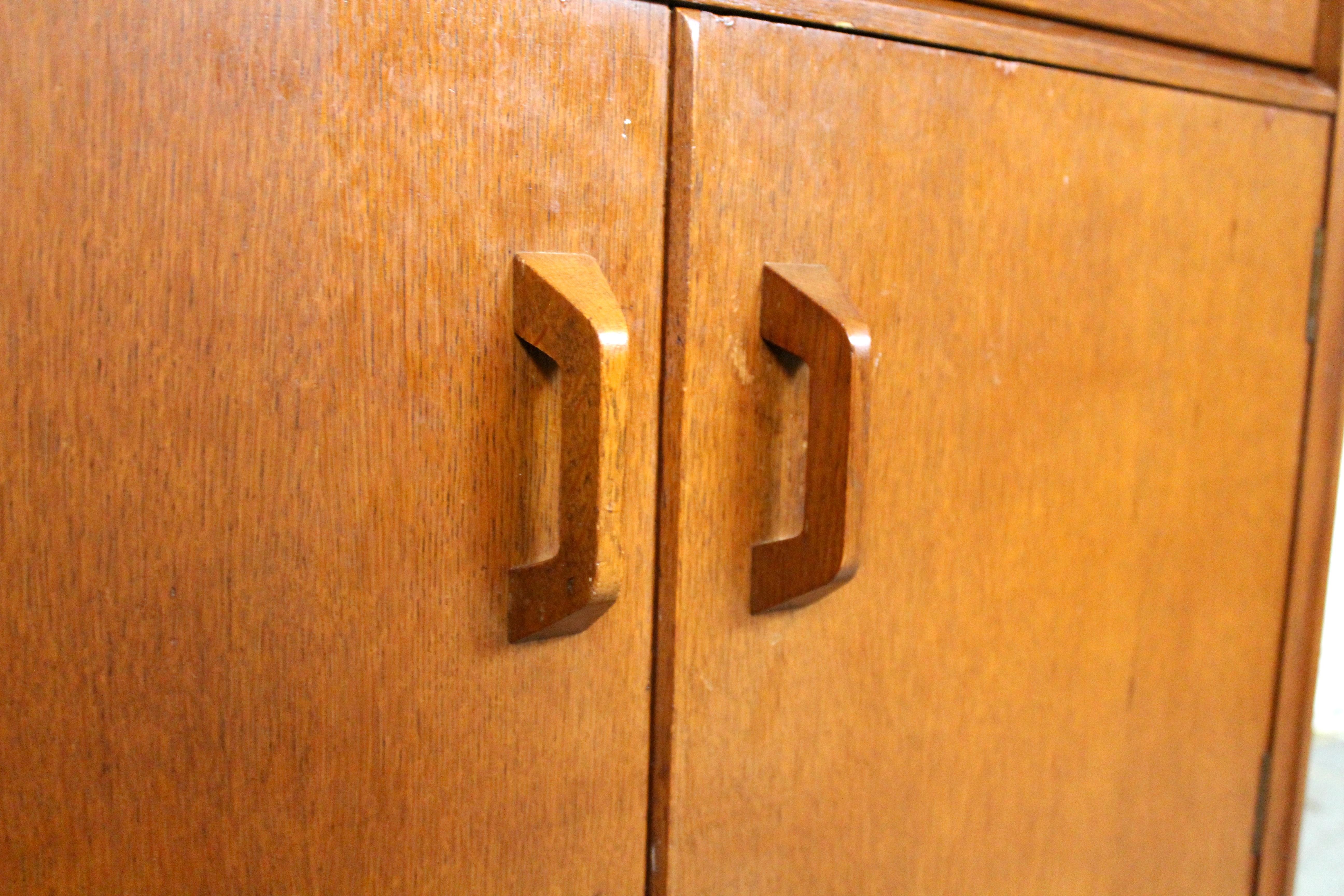 Mid-Century Modern Oak Cabinet by G-Plan For Sale 10