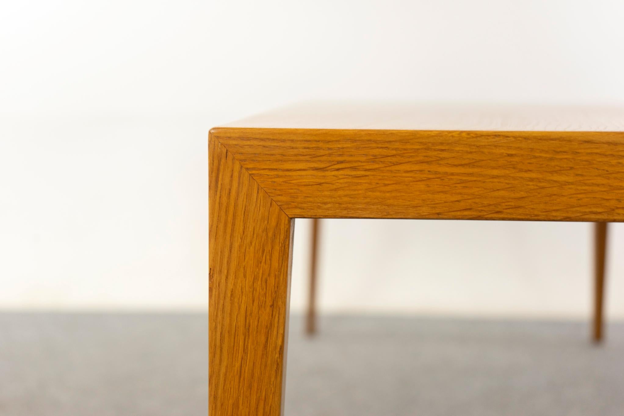 Mid-Century Modern Oak Coffee Table Designed by Severin Hansen for Haslev For Sale 3