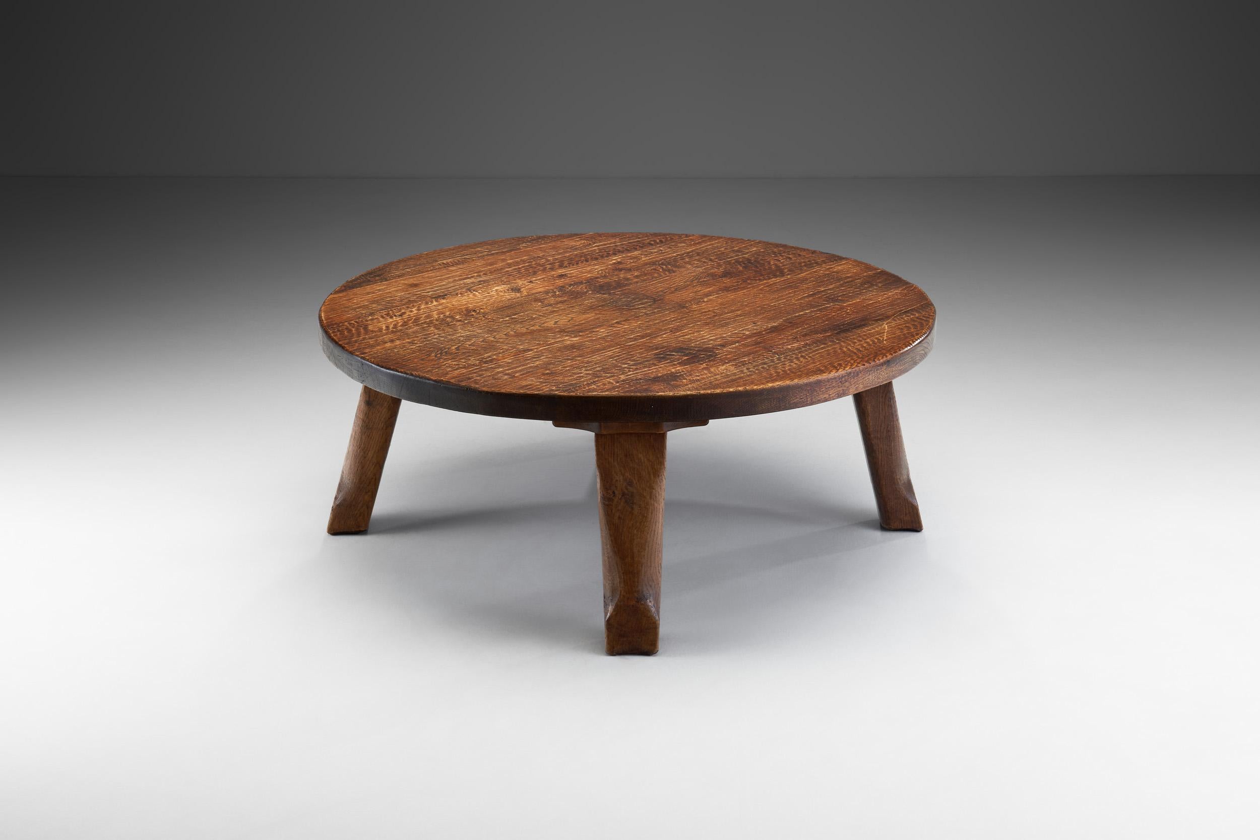 In European mid-century design, there are some common elements that define the continent’s furniture design of the era. Most importantly, there was an early emphasis on wood as it connected everyday objects, such as furniture to nature. This rustic,