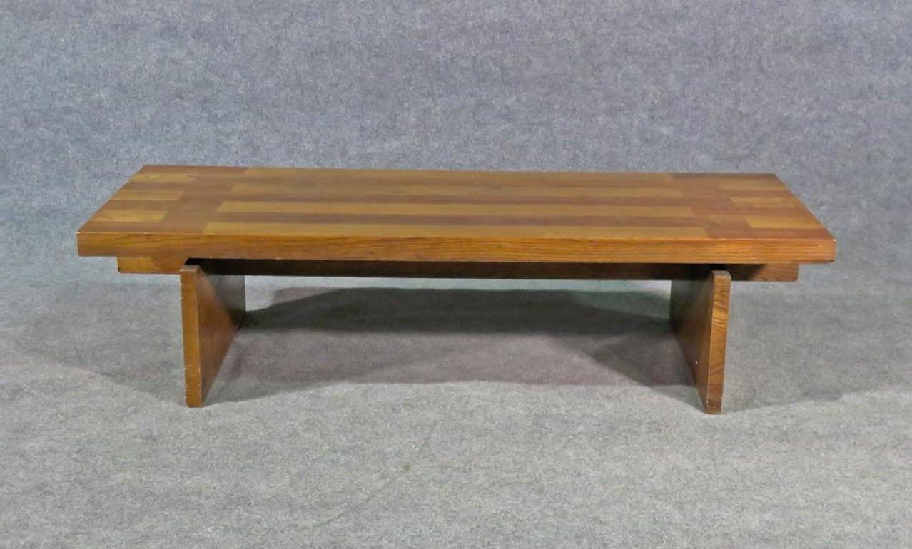 Mid-Century Modern Oak Coffee Table For Sale 1