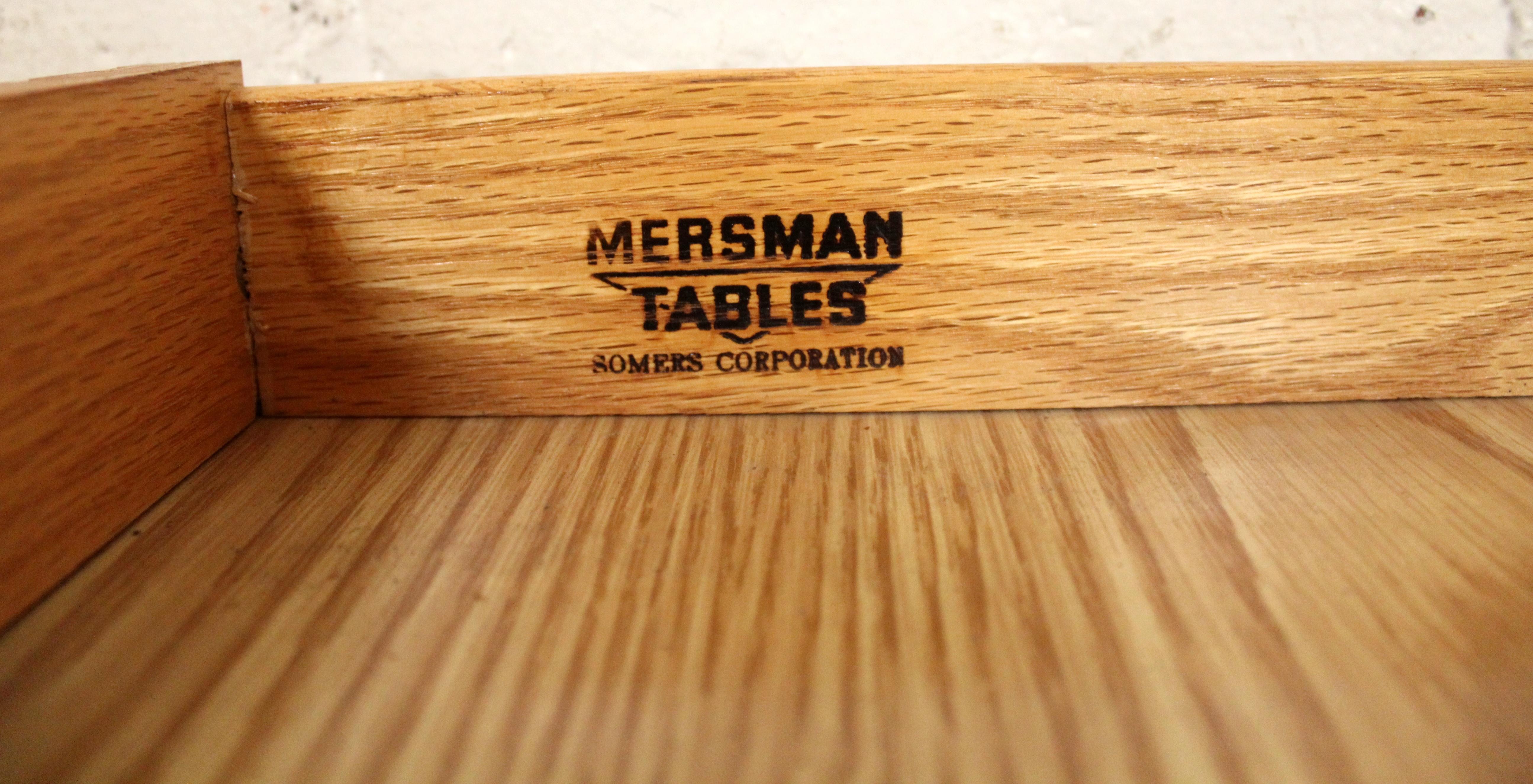 Mesa consola de roble moderna de mediados de siglo by Mersman siglo XX en venta