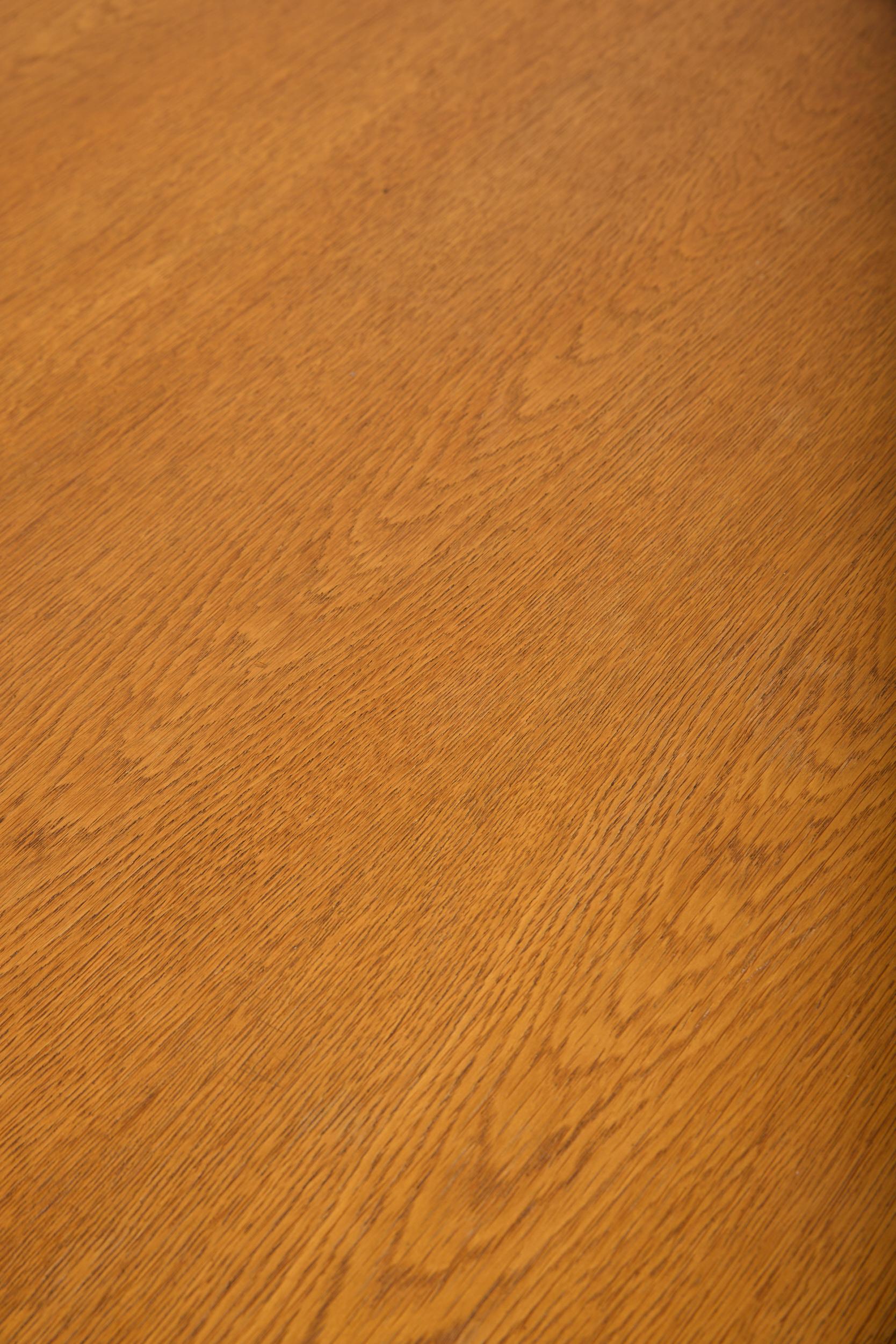 Mid-Century Modern Oak Desk For Sale 9