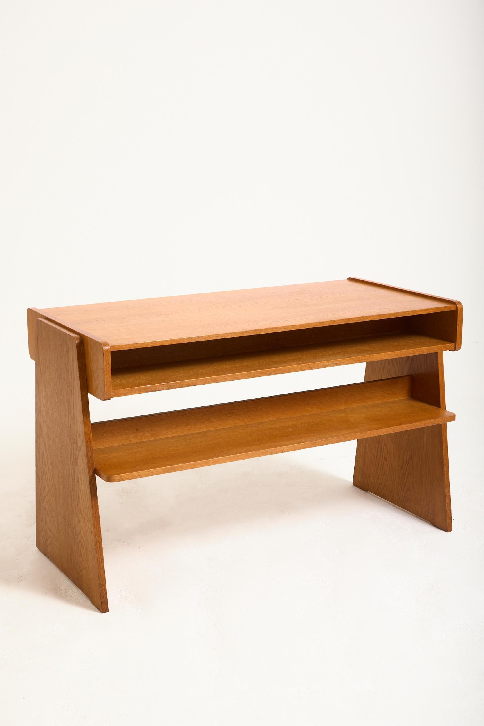 20th Century Mid-Century Modern Oak Desk For Sale