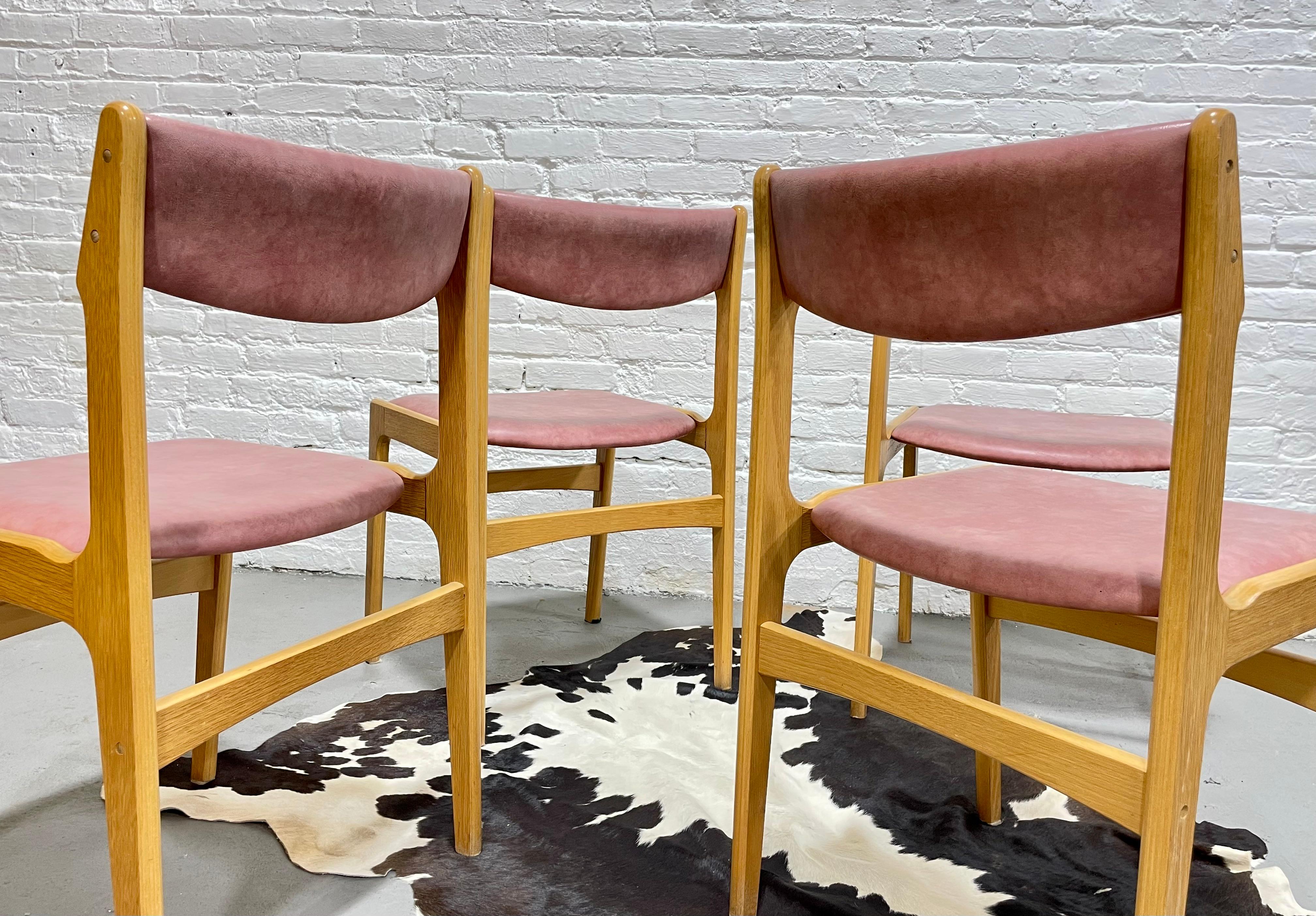 Mid Century MODERN Oak DINING CHAIRS Pink Upholstery, Set of 4 For Sale 5
