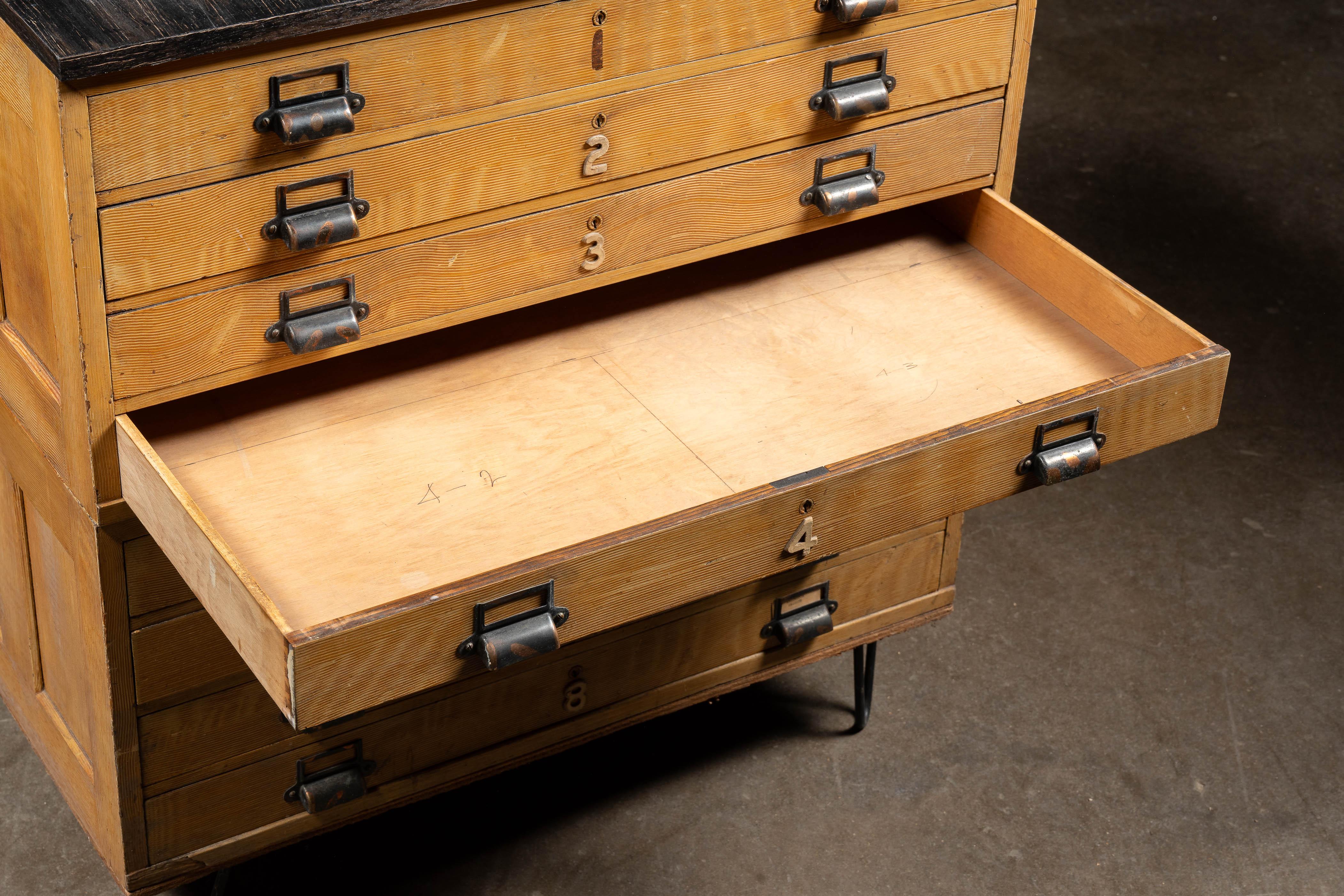 Mid-Century Modern Oak Flat File Cabinet with Japanned Hardware For Sale 8