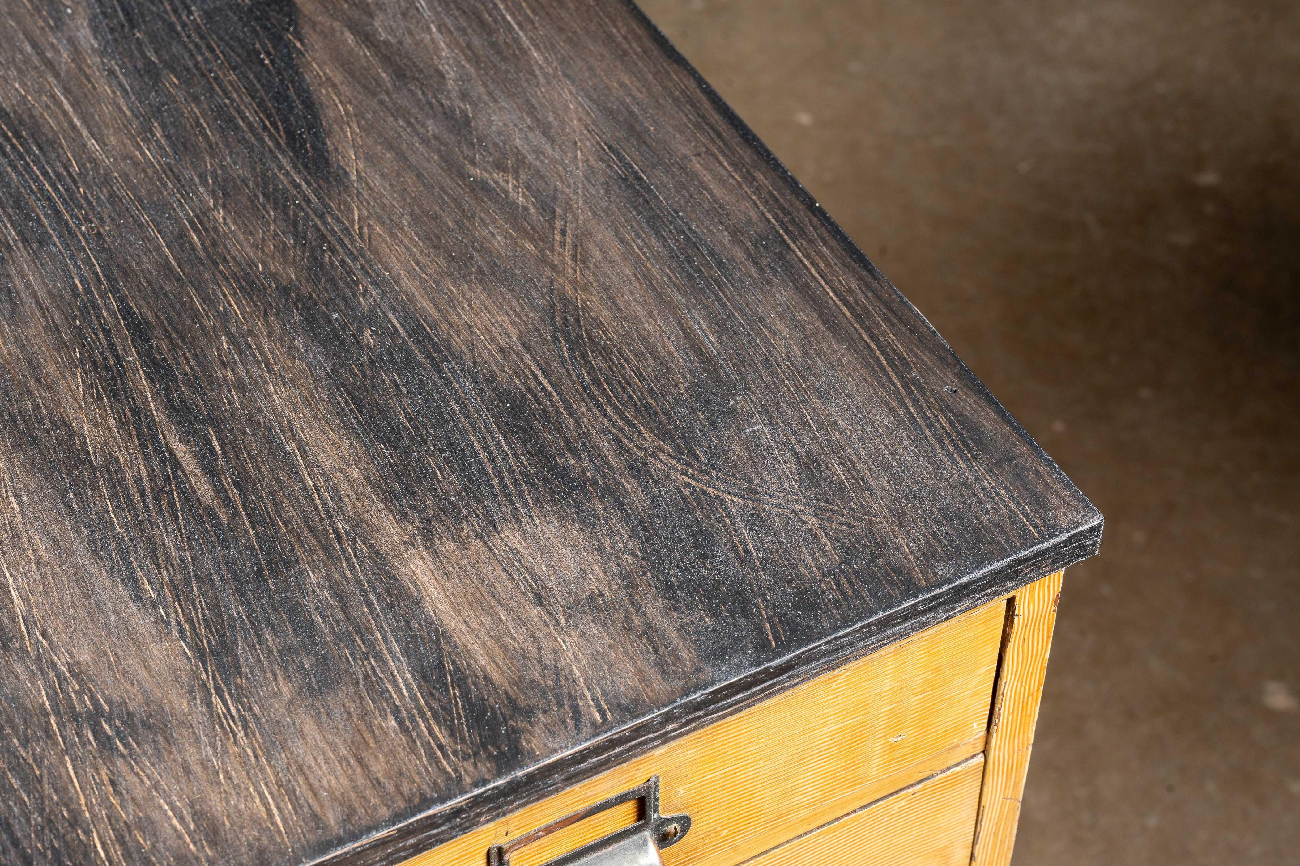Mid-Century Modern Oak Flat File Cabinet with Japanned Hardware For Sale 3