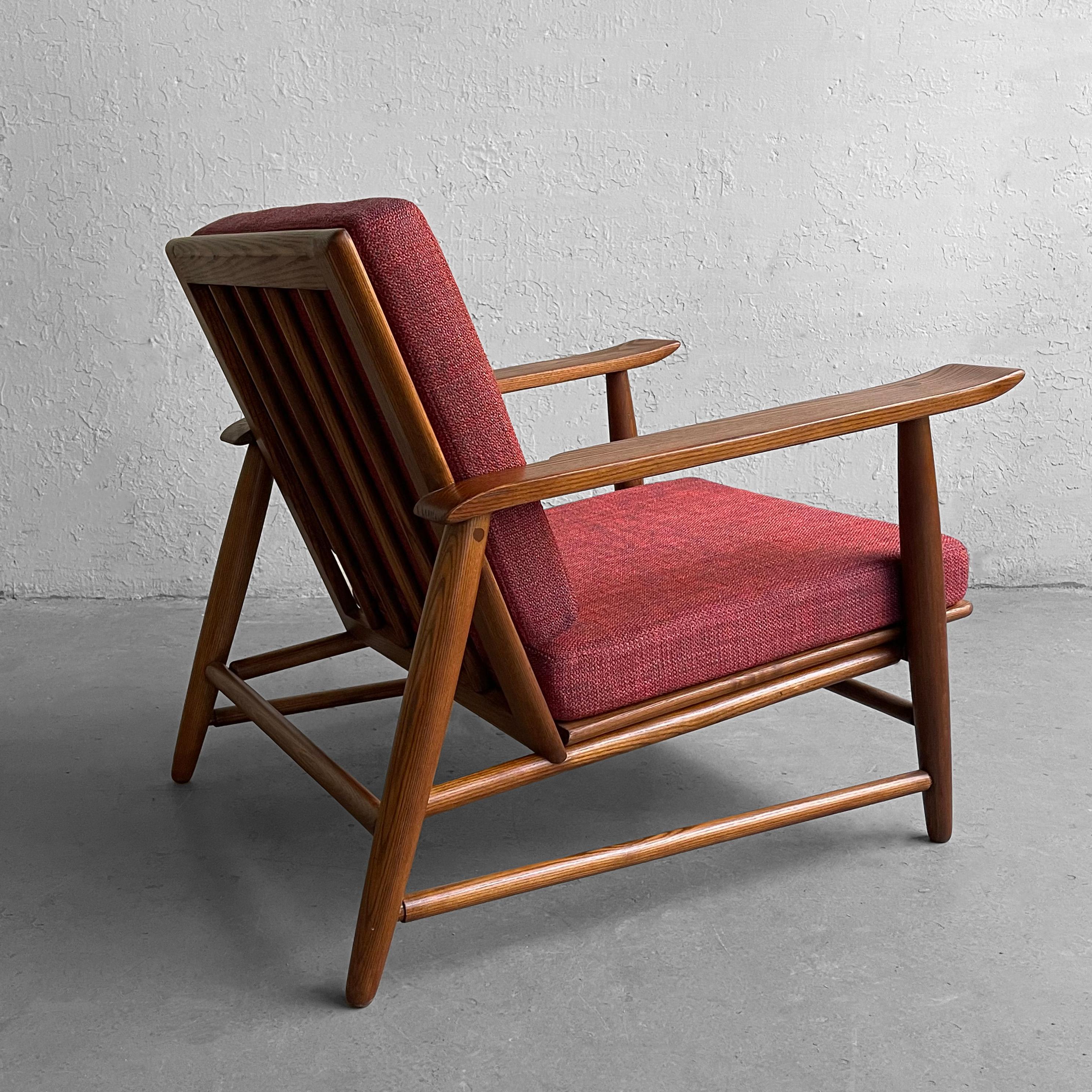 Mid-Century Modern Oak Lounge Chair by Heywood Wakefield For Sale 3