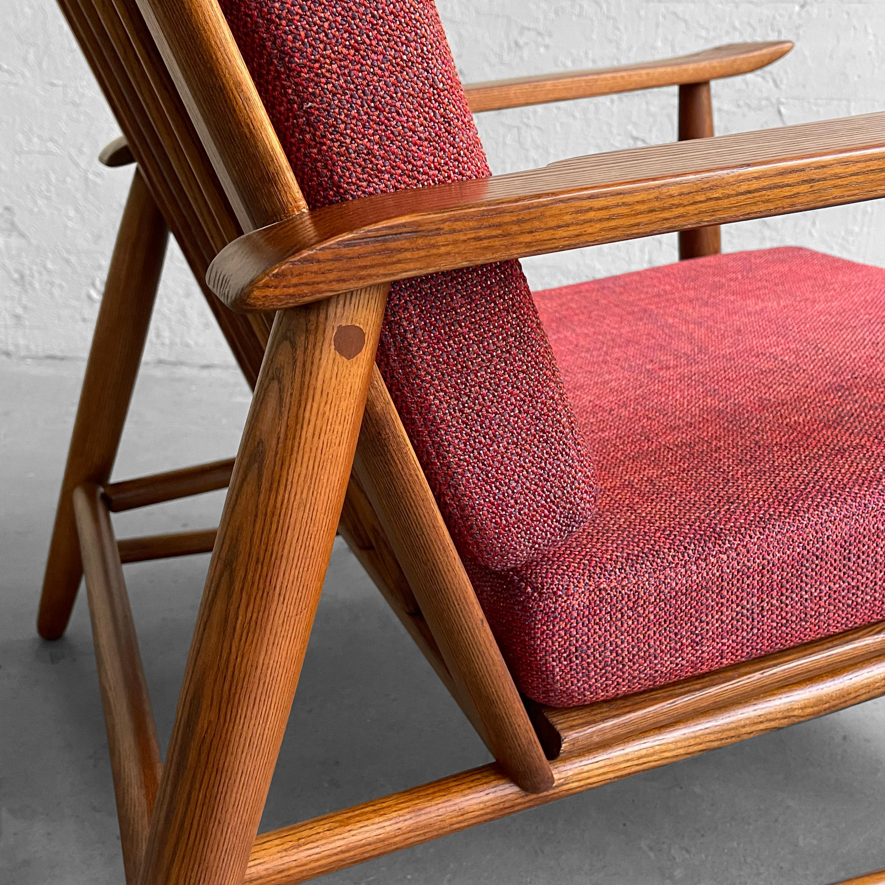 Mid-Century Modern Oak Lounge Chair by Heywood Wakefield For Sale 4