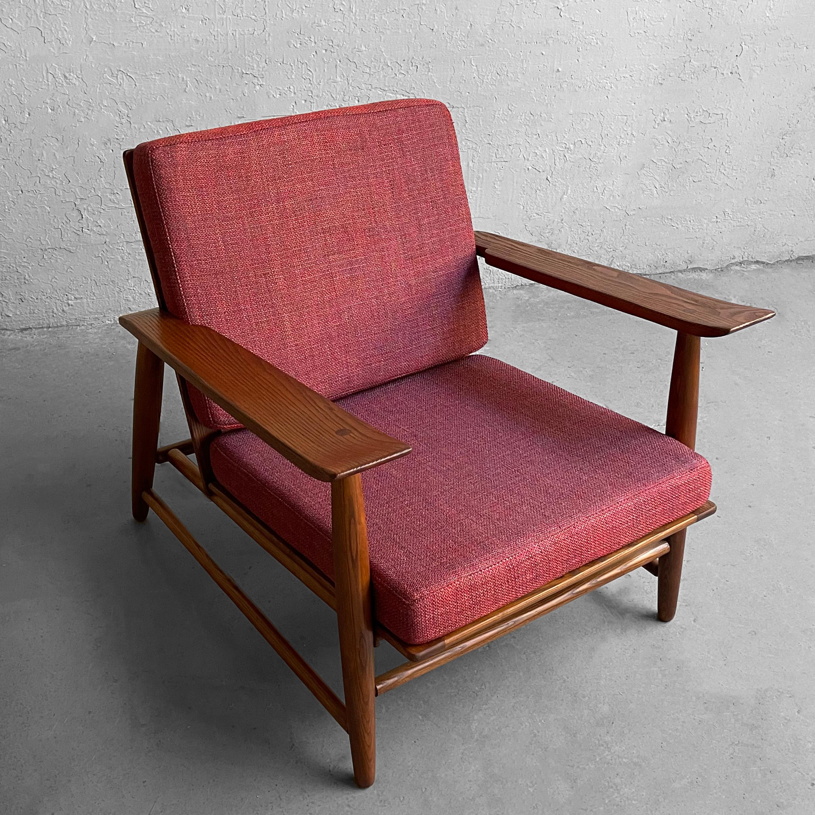 Mid-Century Modern Oak Lounge Chair by Heywood Wakefield In Good Condition For Sale In Brooklyn, NY