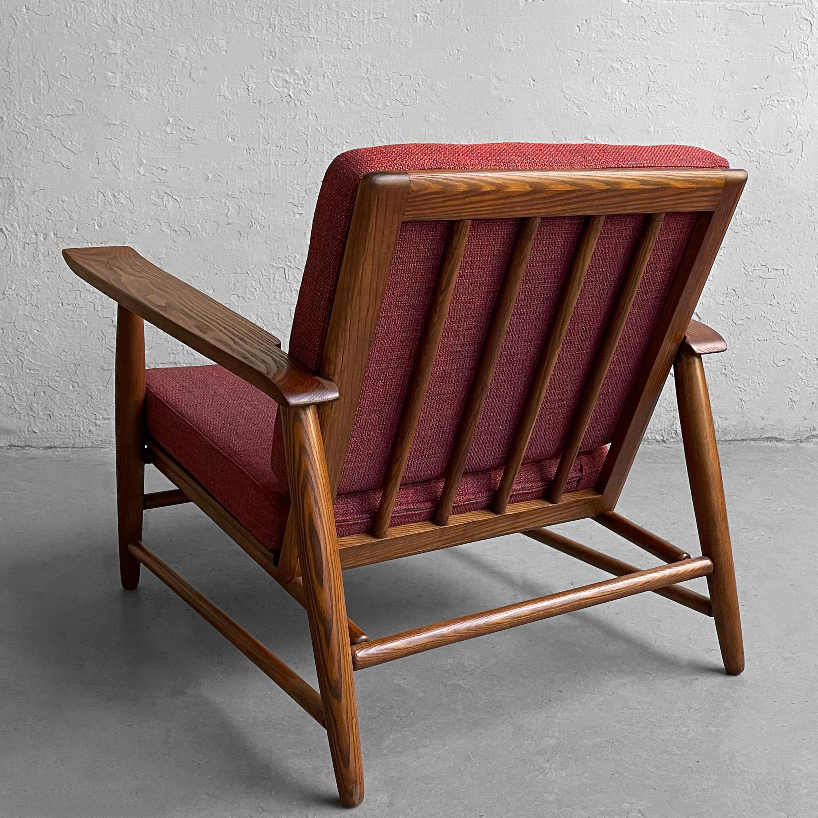 Fabric Mid-Century Modern Oak Lounge Chair by Heywood Wakefield For Sale