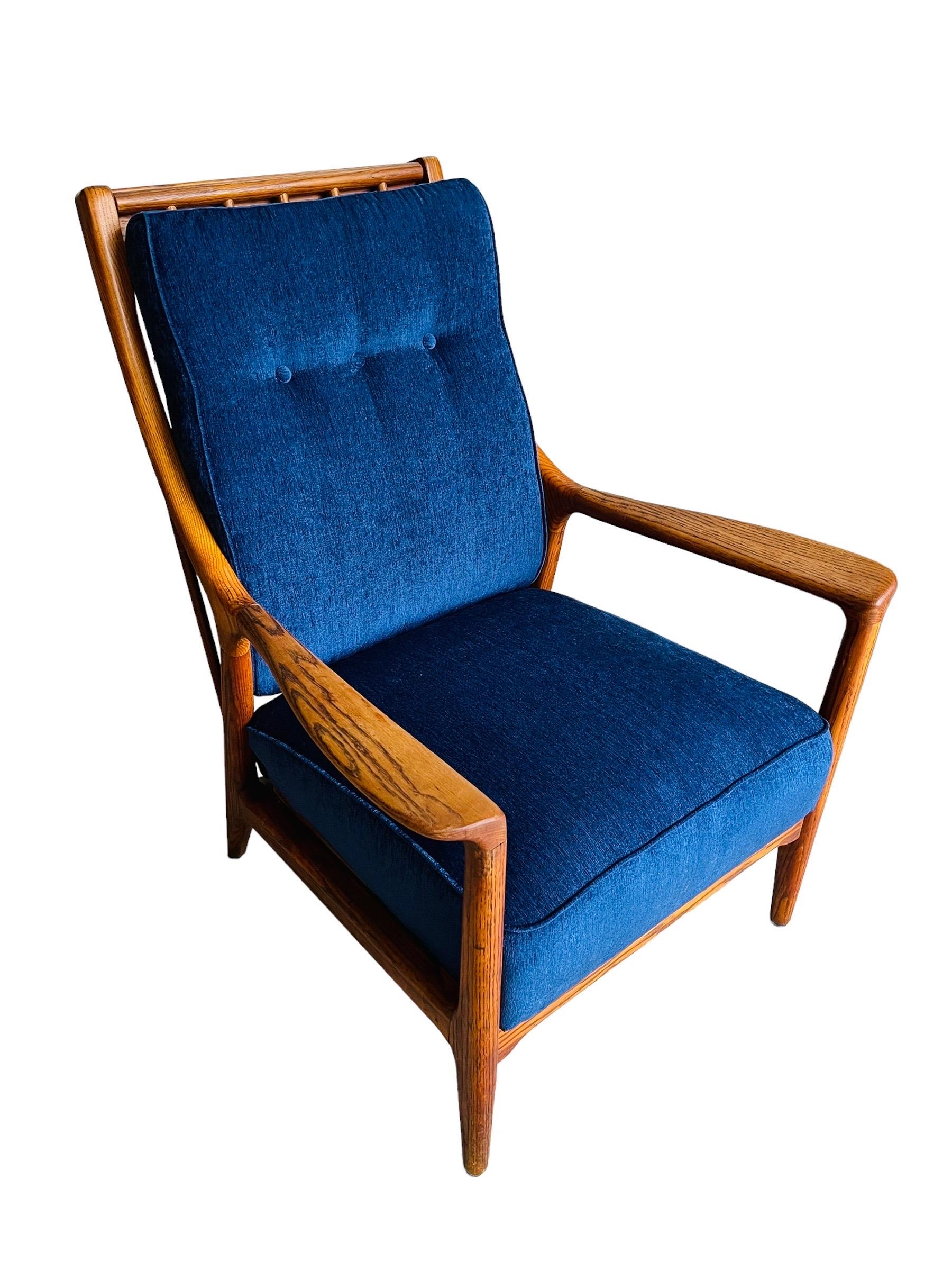 American Mid-Century Modern Oak Lounge Chair by Jack Van Der Molen