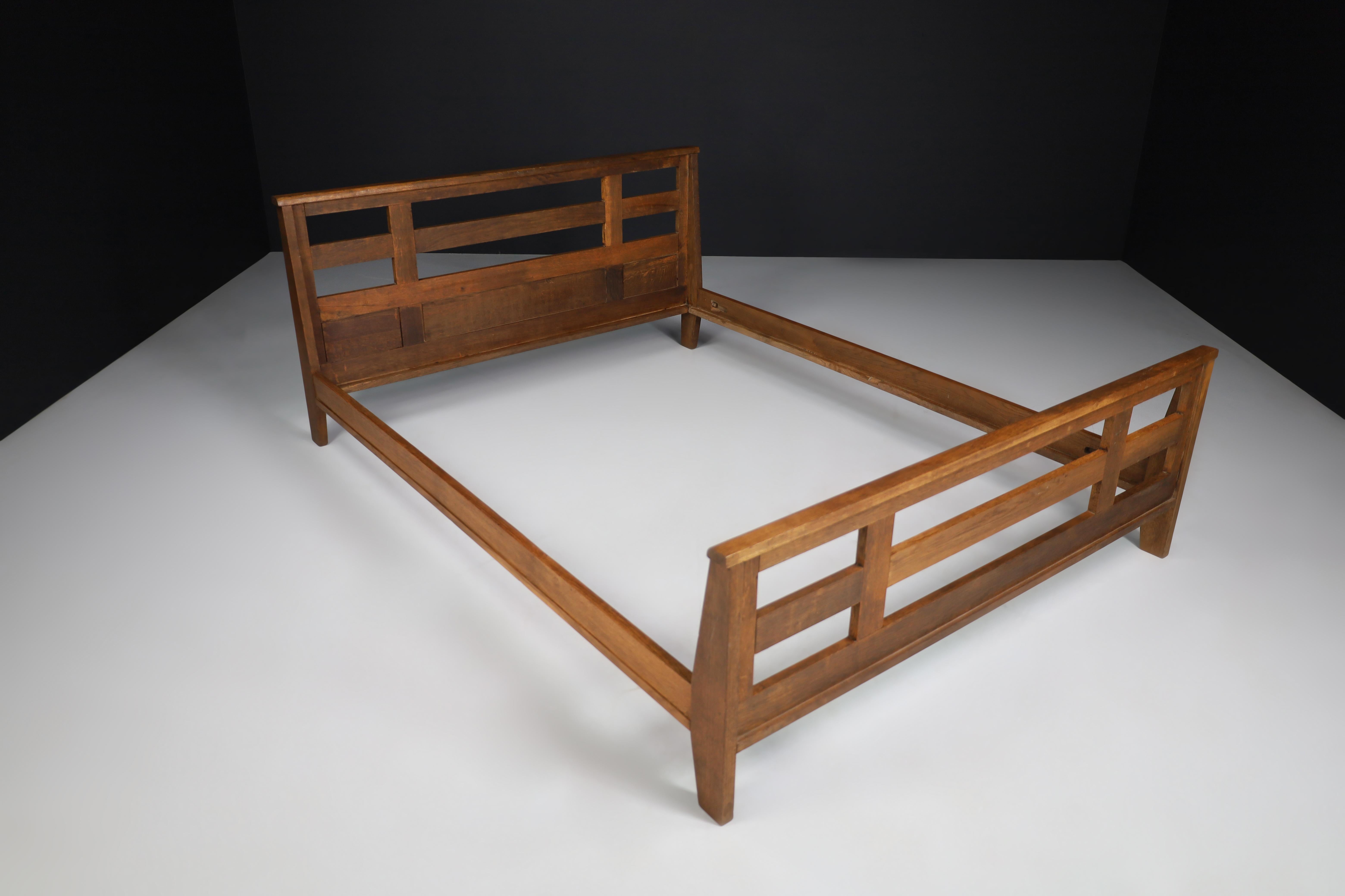 Mid-century Modern Oak Reconstruction Bed in Oak by René Gabriel, France 1940s For Sale 3