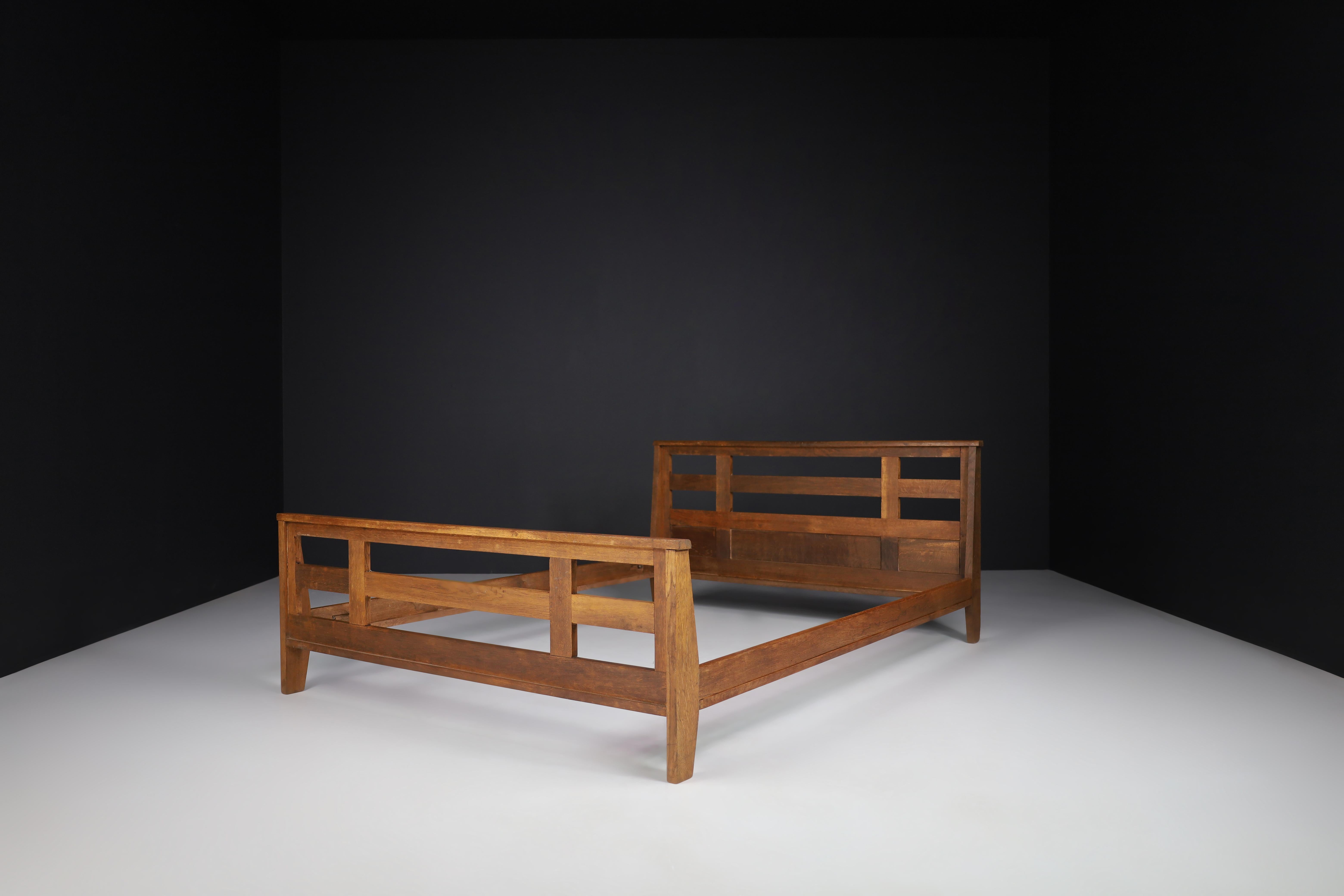 Mid-Century Modern Mid-century Modern Oak Reconstruction Bed in Oak by René Gabriel, France 1940s For Sale