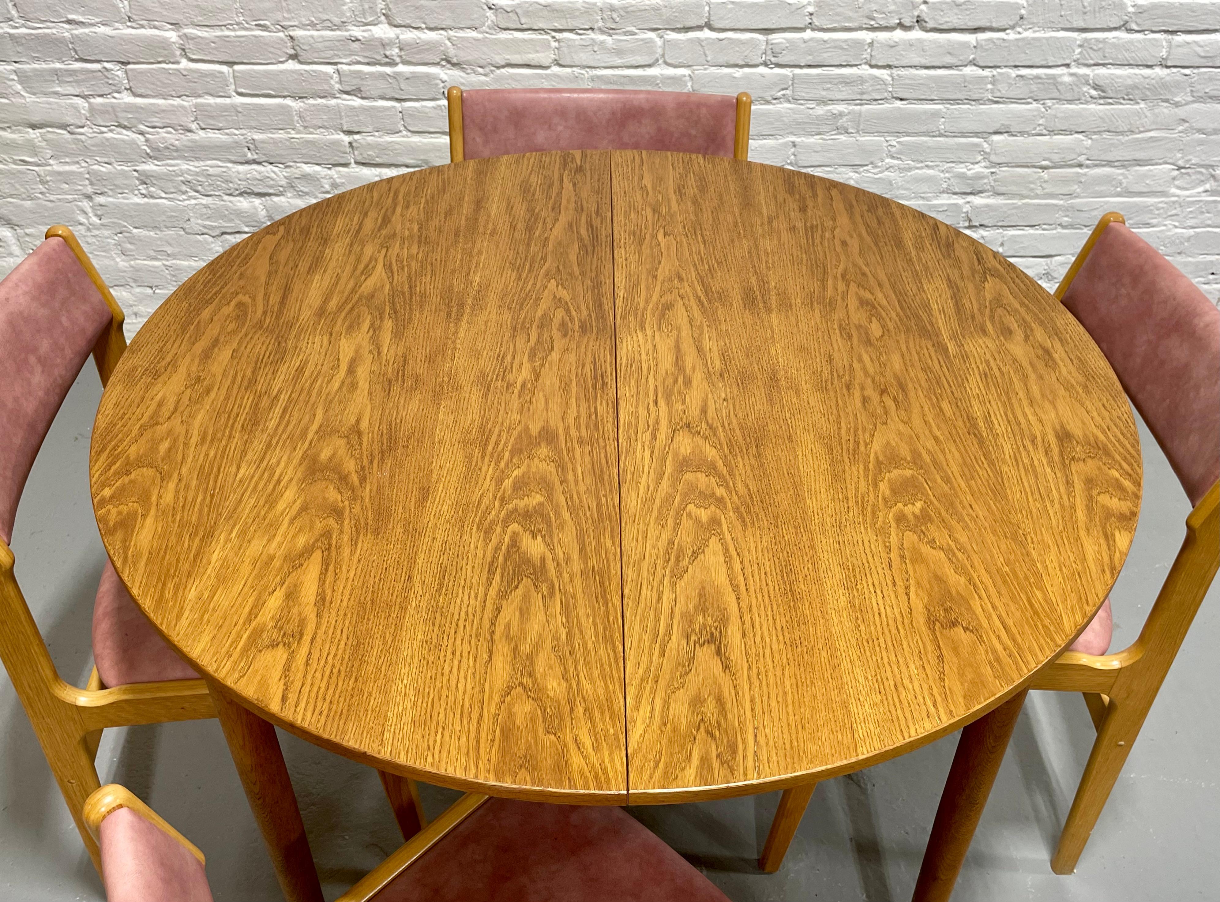 Mid Century MODERN Oak ROUND to OVAL Dining Table, Made in Denmark, c. 1960's For Sale 3