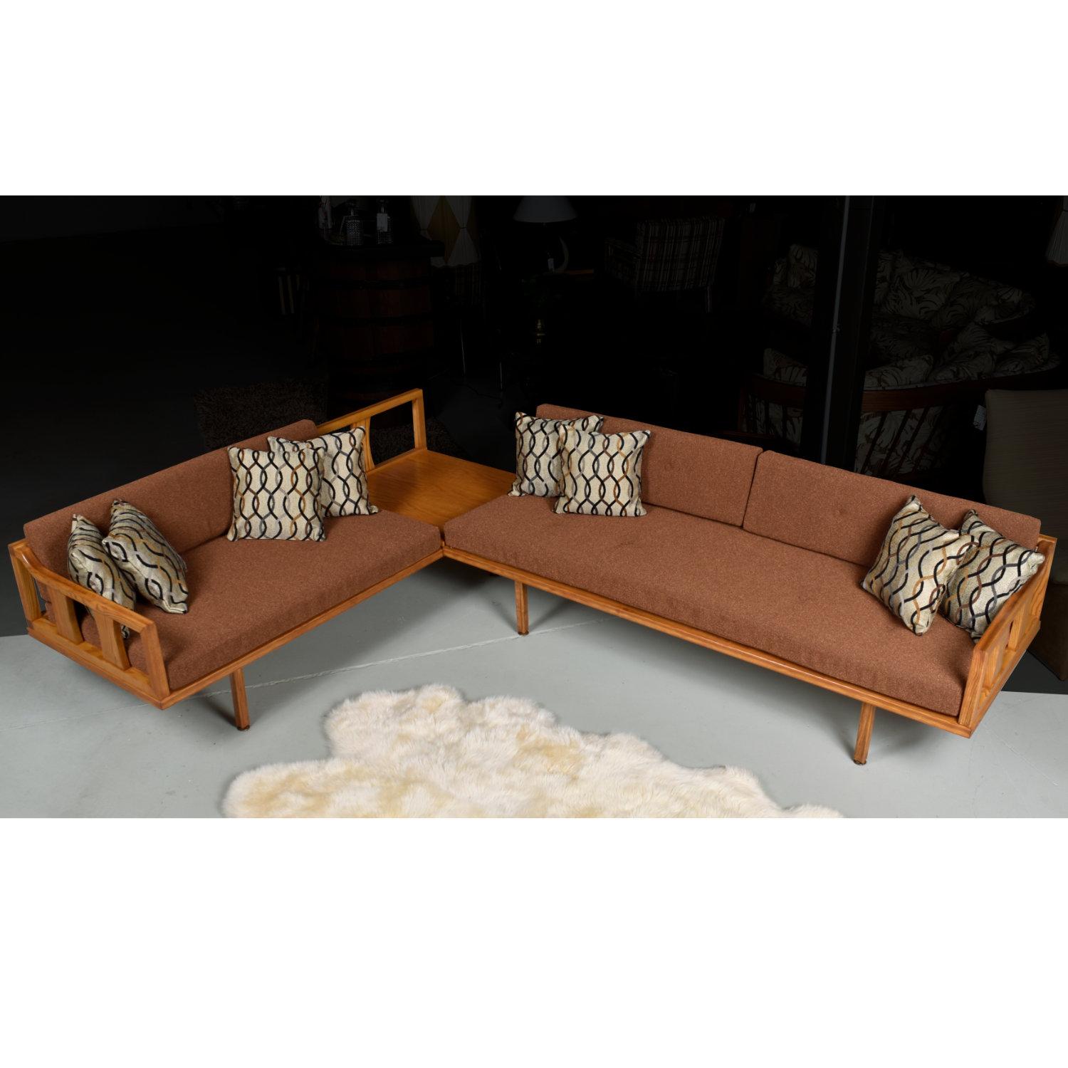Fabric Mid-Century Modern Oak Sectional Sofa Daybed with Reversible End Table