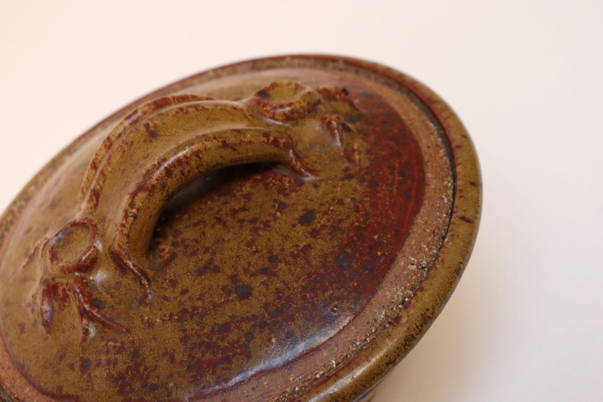 Ciotola in ceramica Studio Pottery moderna di metà secolo con coperchio di Deanna Nichols in vendita 5