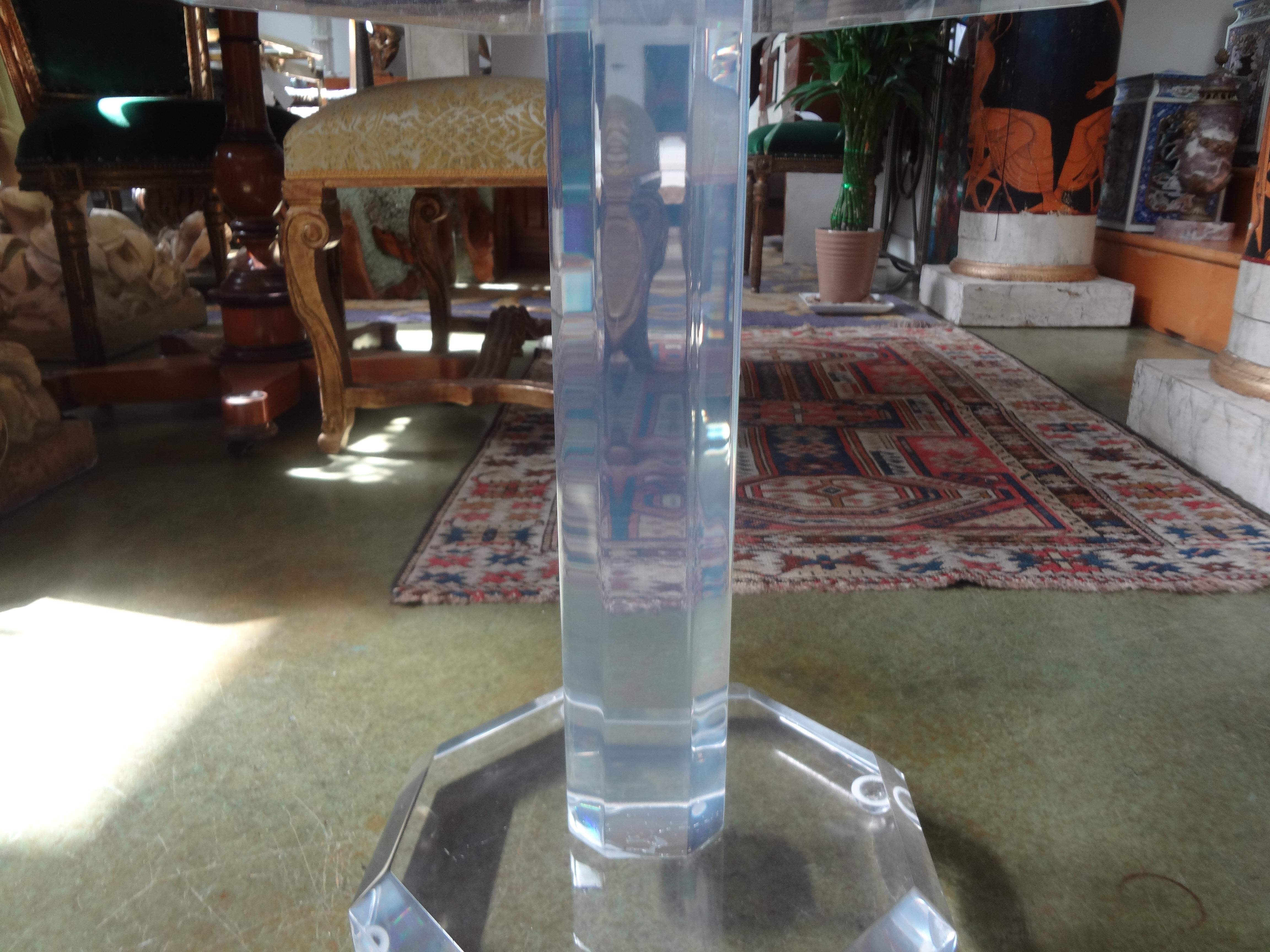 Mid-Century Modern Octagonal Acrylic Table In Good Condition In Houston, TX