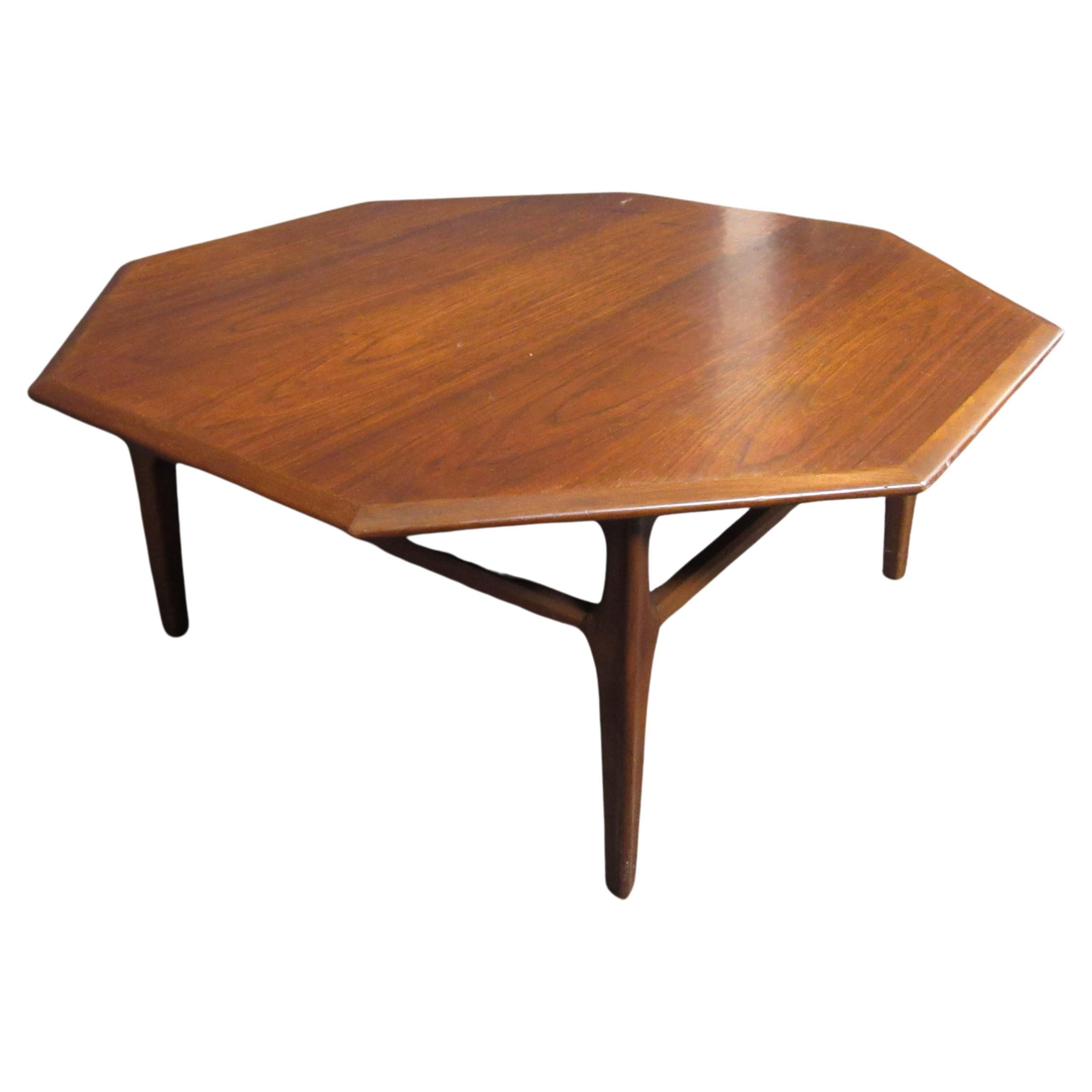 Mid-Century Modern Octagonal Coffee Table For Sale