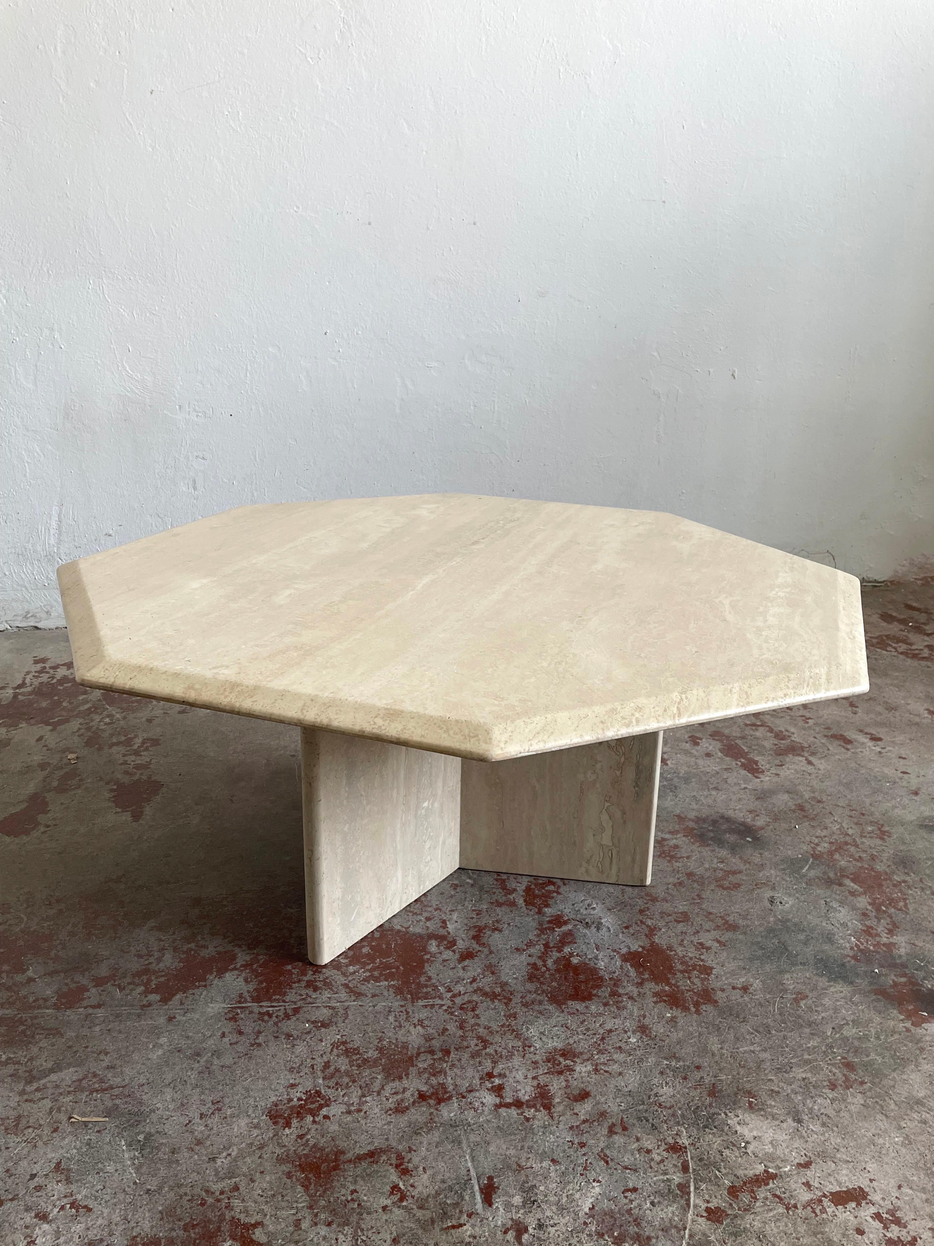 Mid-Century Modern Octagonal Travertine Stone Coffee Table, Italy, 1970s 4