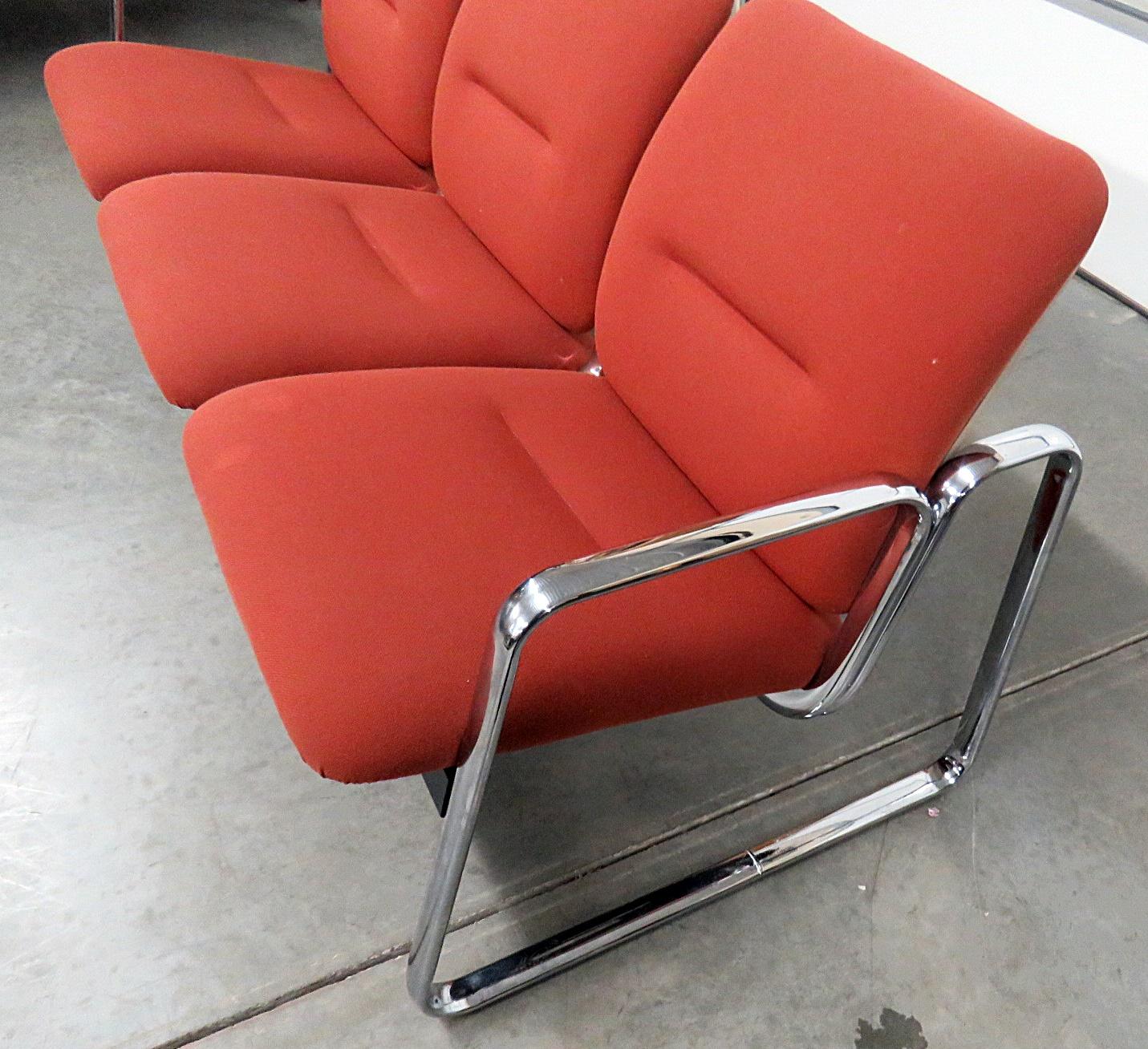 Steelcase Canapé moderne du milieu du siècle Bon état à Swedesboro, NJ