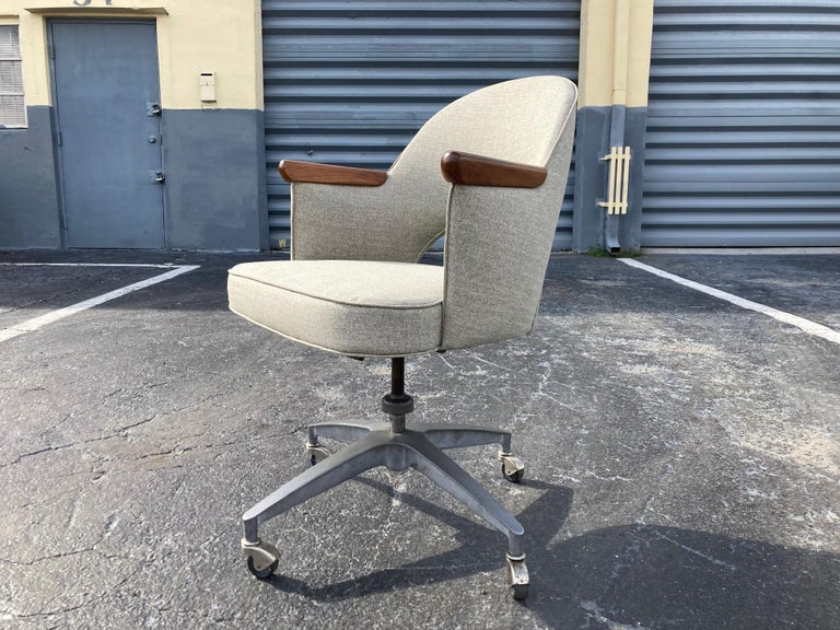 Mid Century Modern Office Desk Chair, Walnut, Seng Chicago Base at