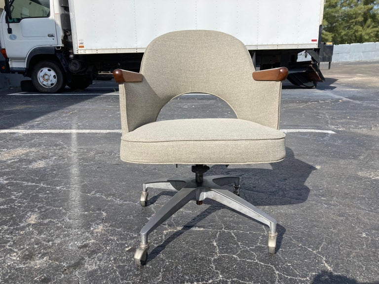 Mid Century Modern Office Desk Chair, Walnut, Seng Chicago Base at