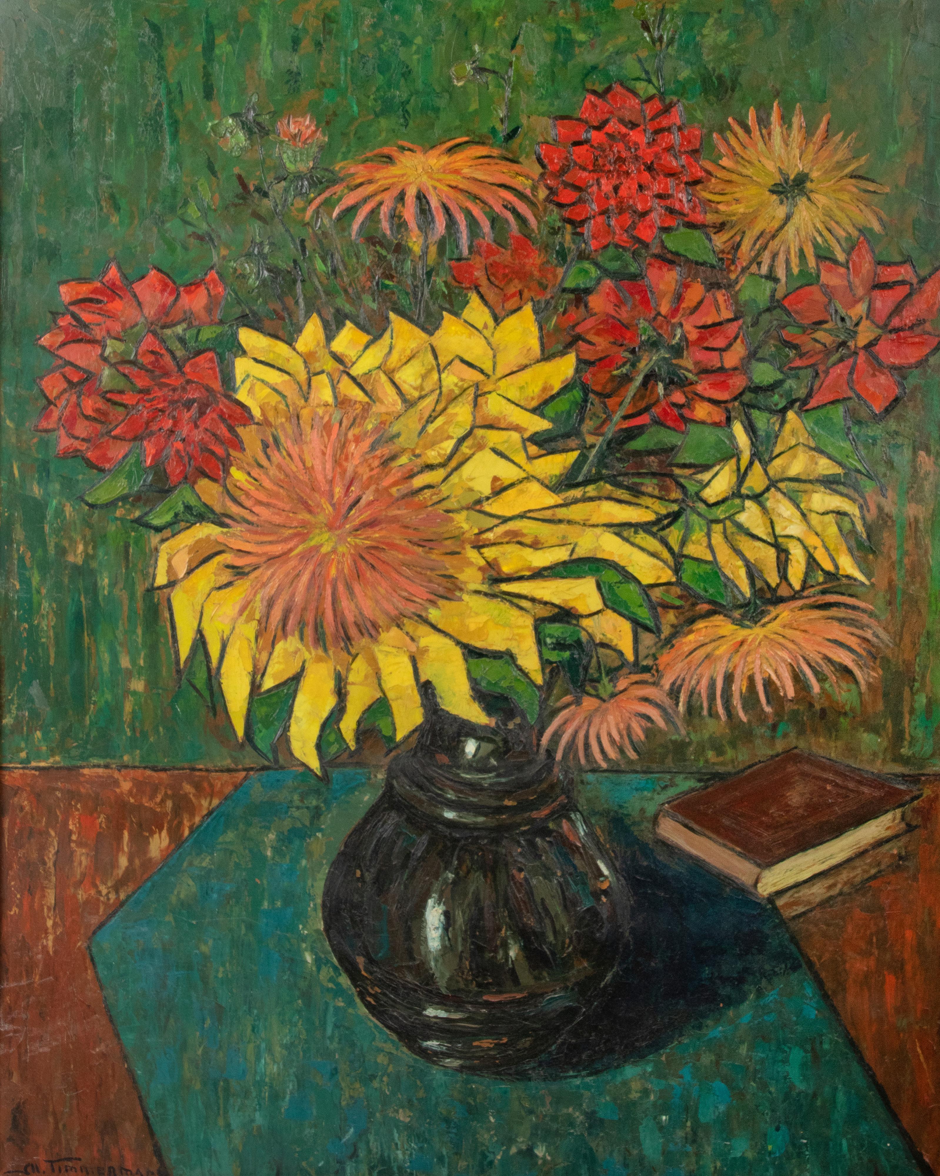 Grand tableau décoratif représentant des fleurs colorées dans un vase. Le tableau est peint à l'huile sur carton et date d'environ 1960. Le tableau est encadré dans un simple cadre en bois, de la même époque que le tableau. Signé Timmermans en bas à