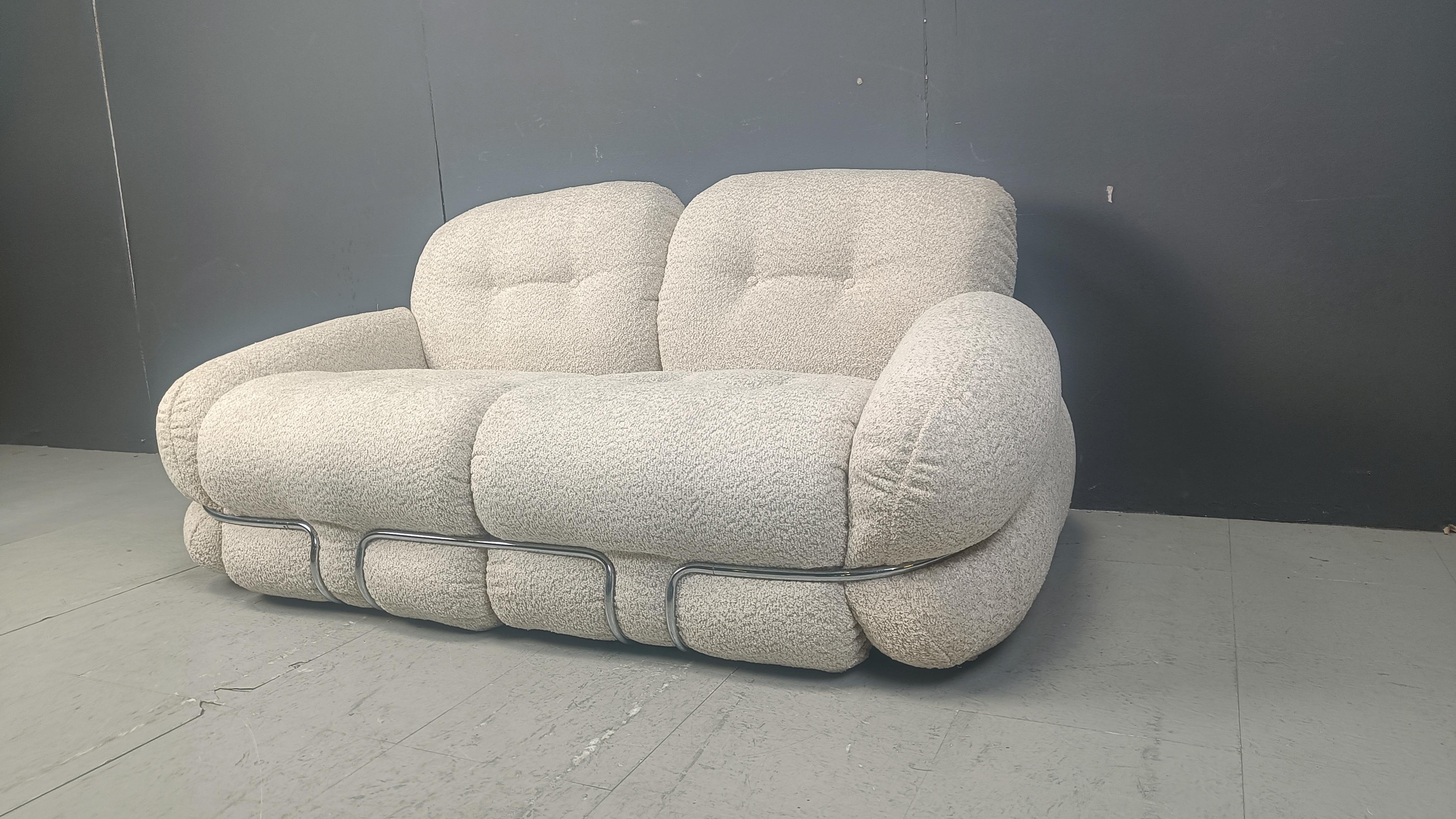 Bouclé Mid century modern 